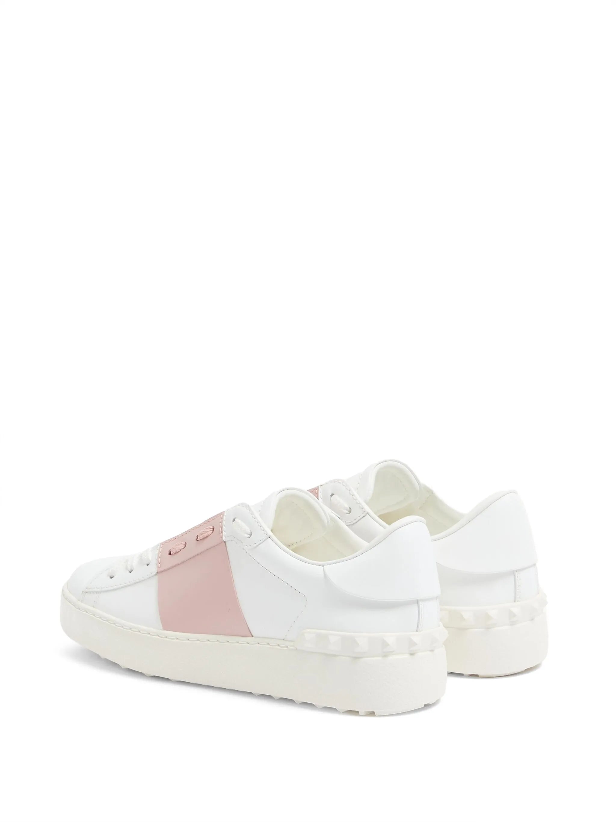 Open low-top leather sneakers