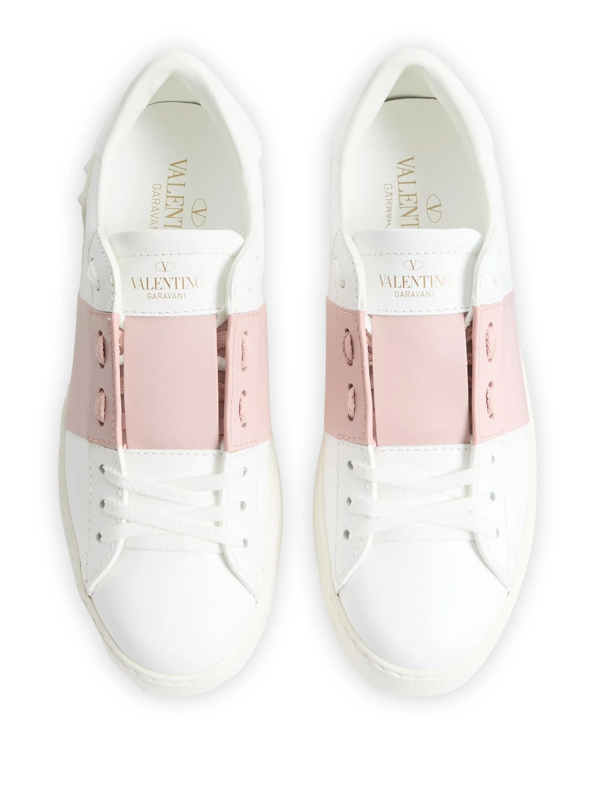 Open low-top leather sneakers