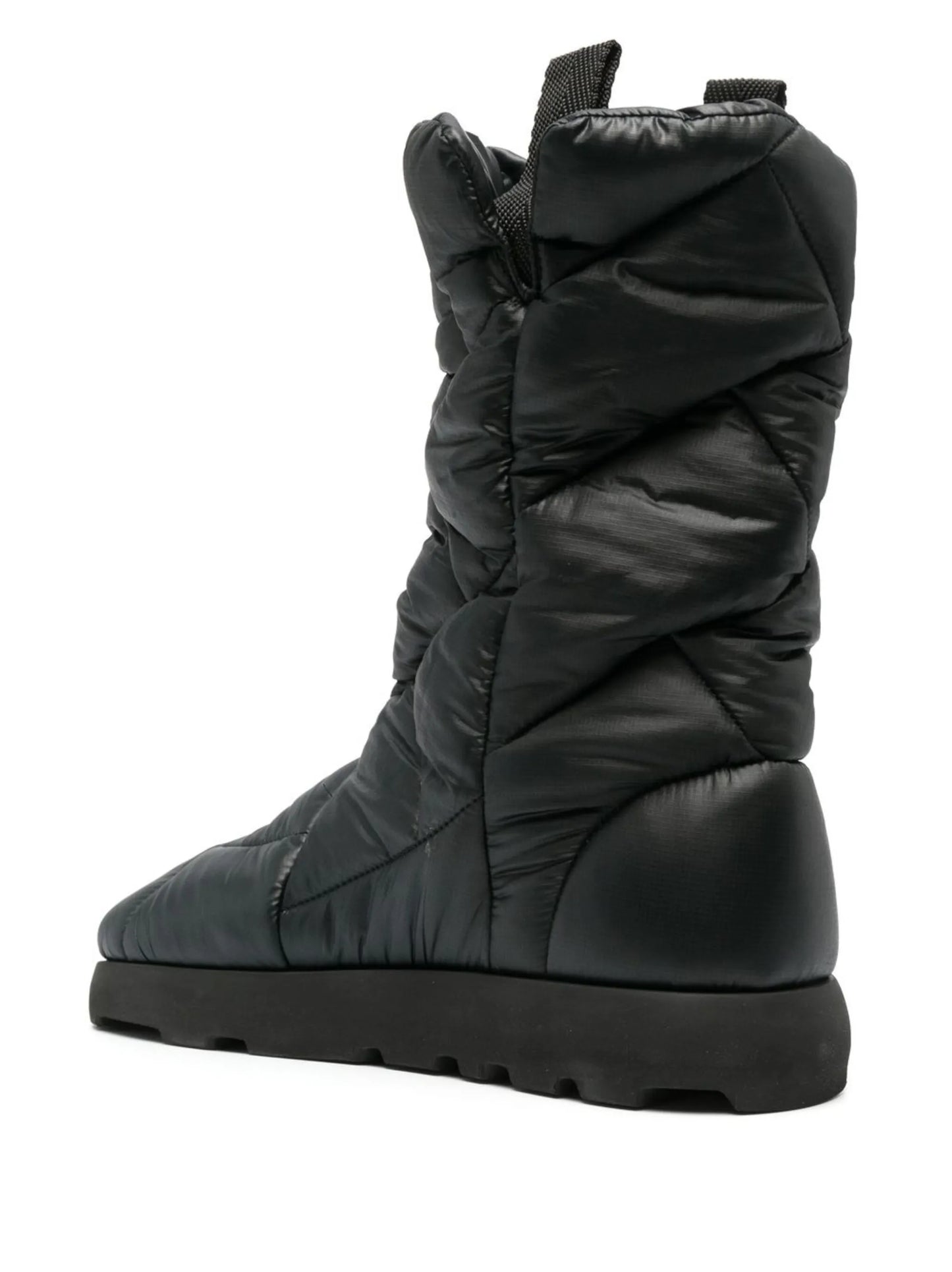 diamond-quilted padded boot
