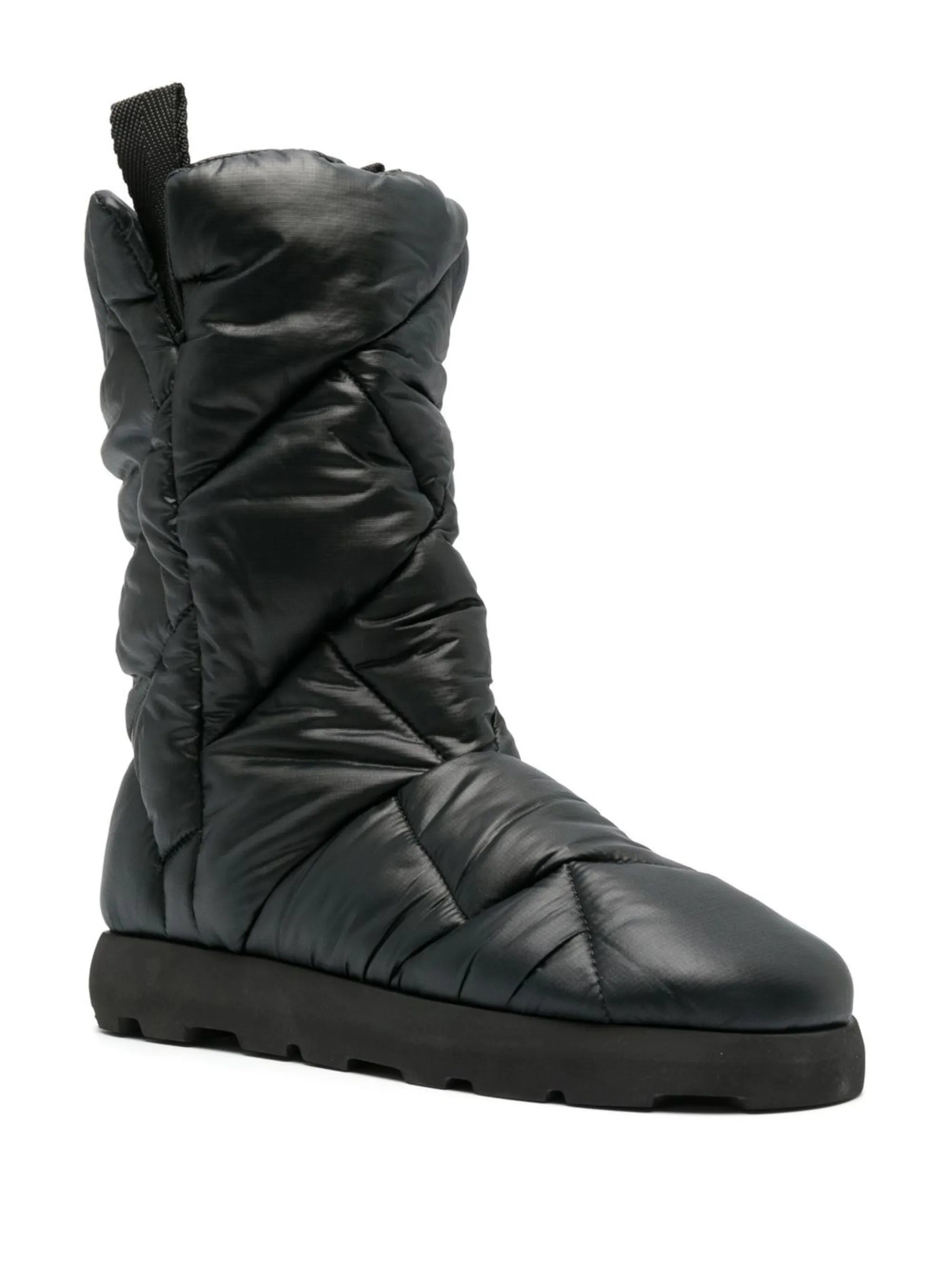 diamond-quilted padded boot