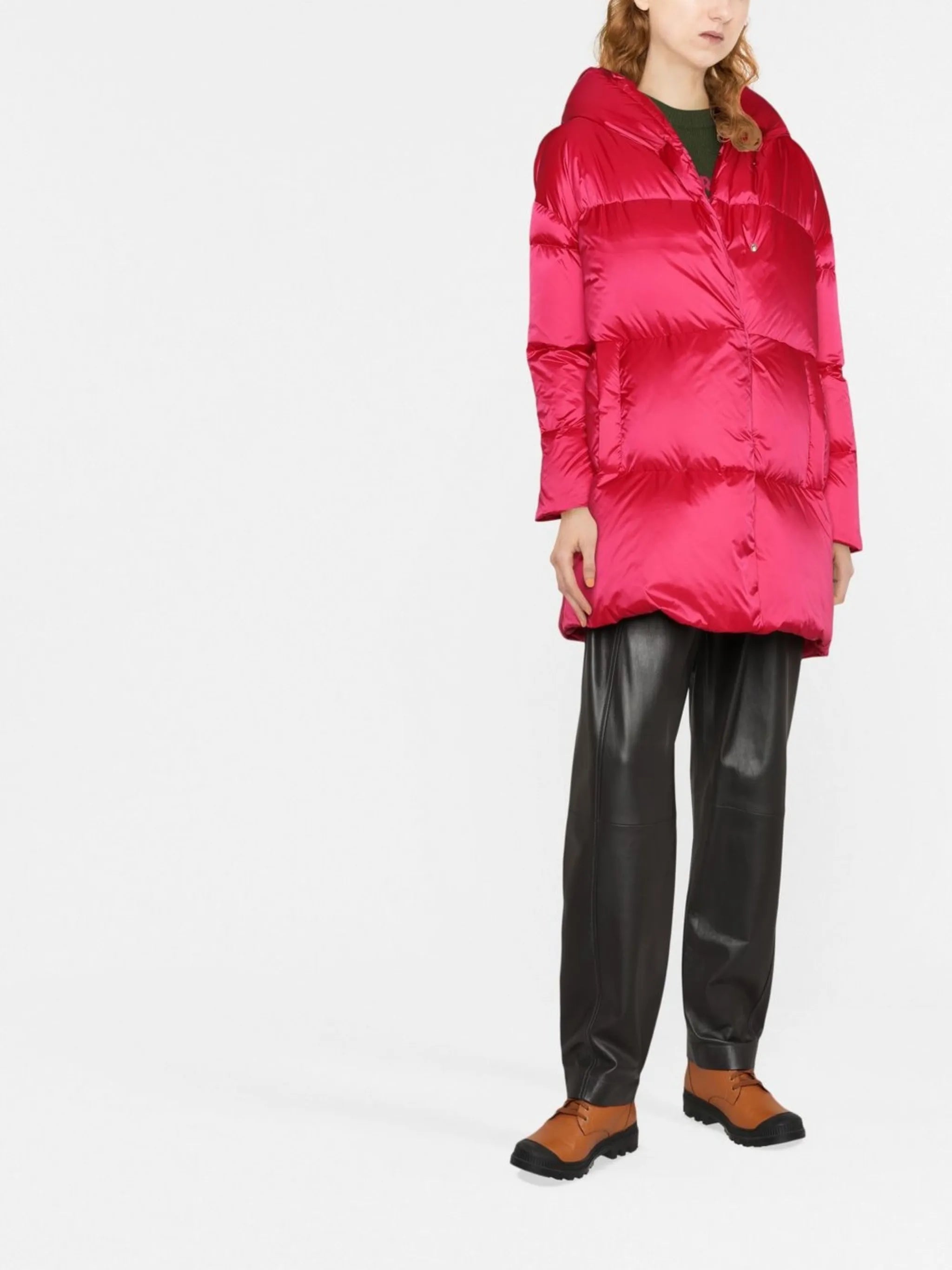 Globe A-shape satin-effect coat