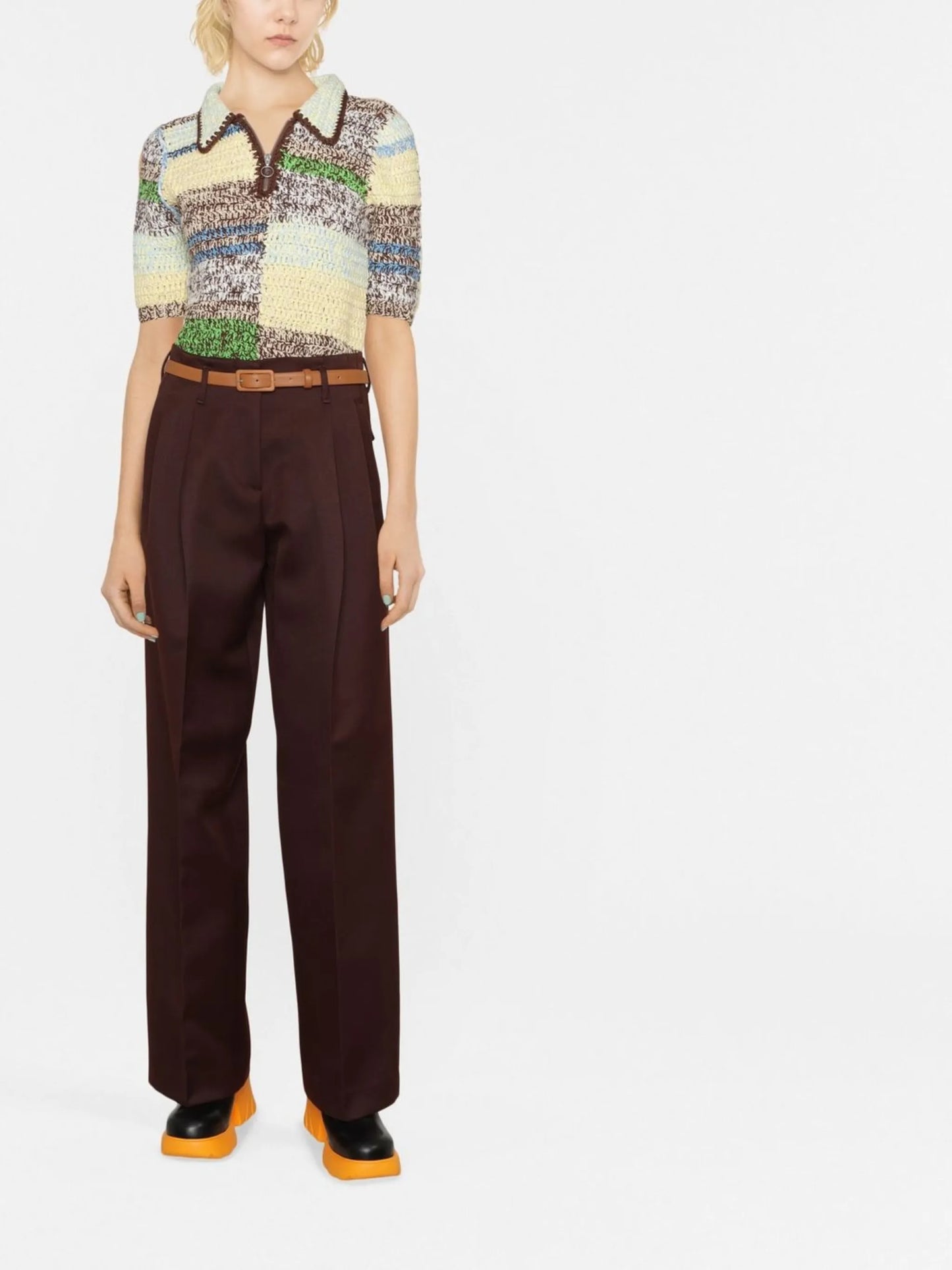 straight-leg pleat-detail trousers