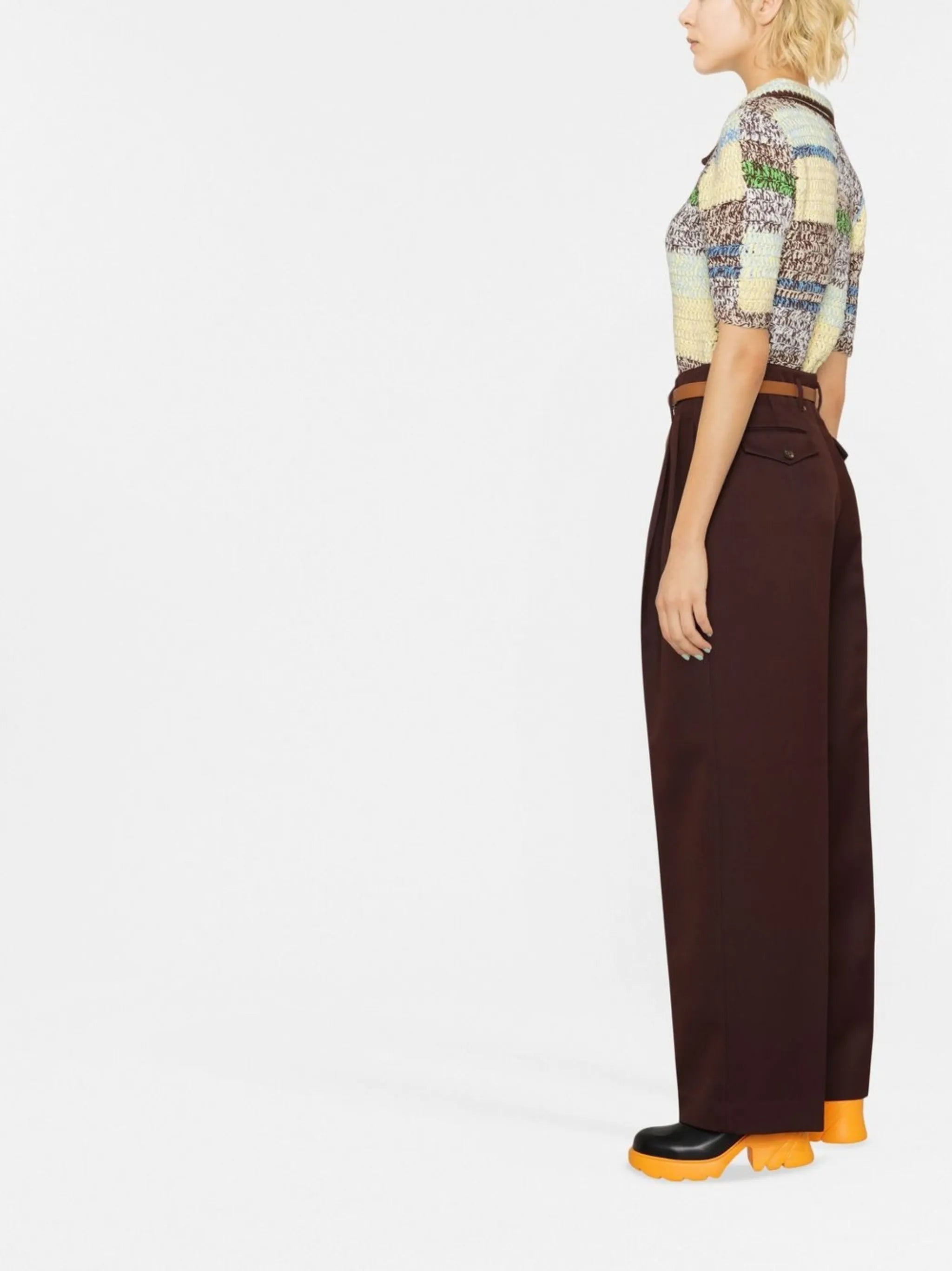 straight-leg pleat-detail trousers