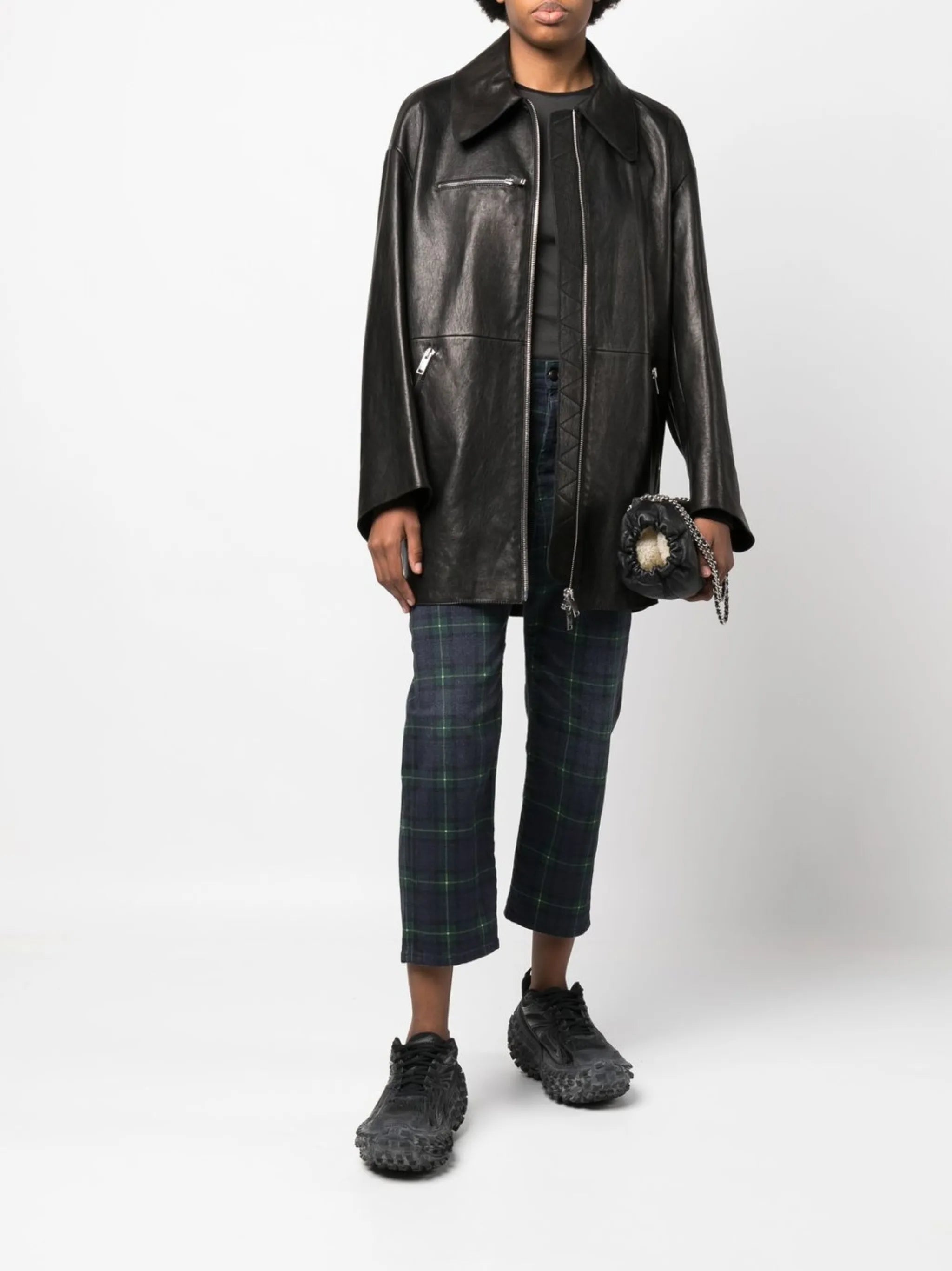 plaid-patterned cropped trousers