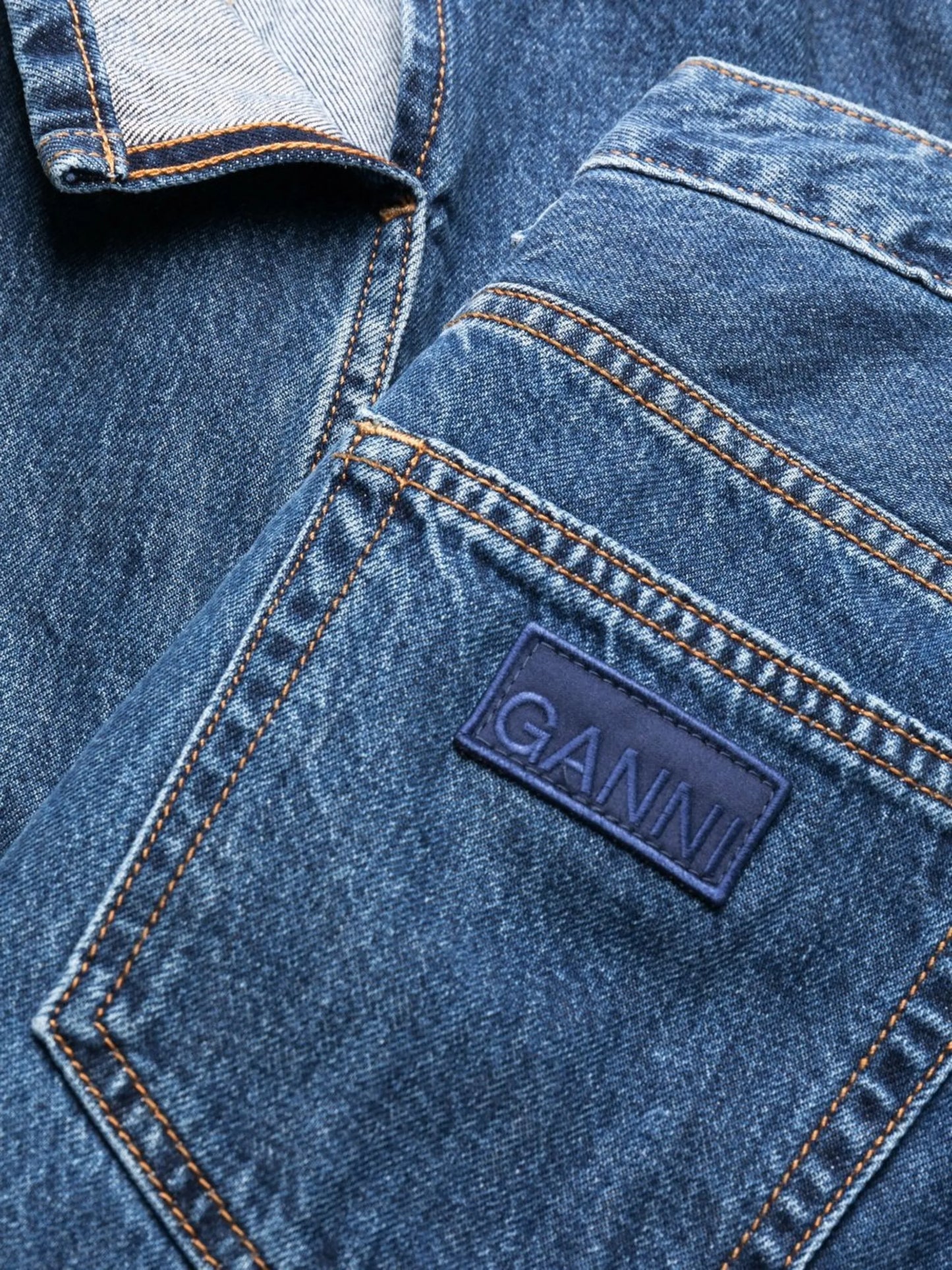 button-detail straight-leg jeans