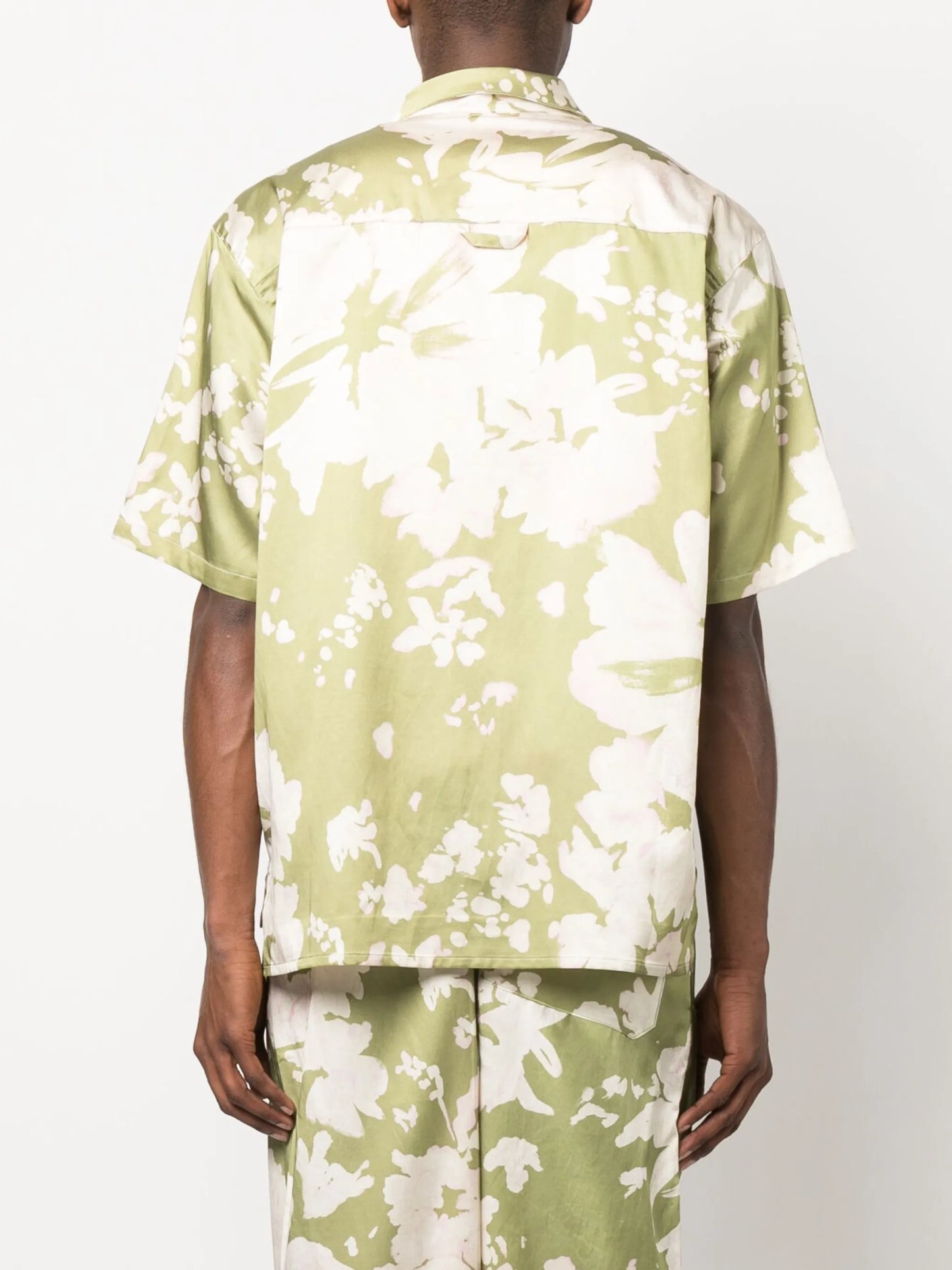 floral-print short-sleeved shirt