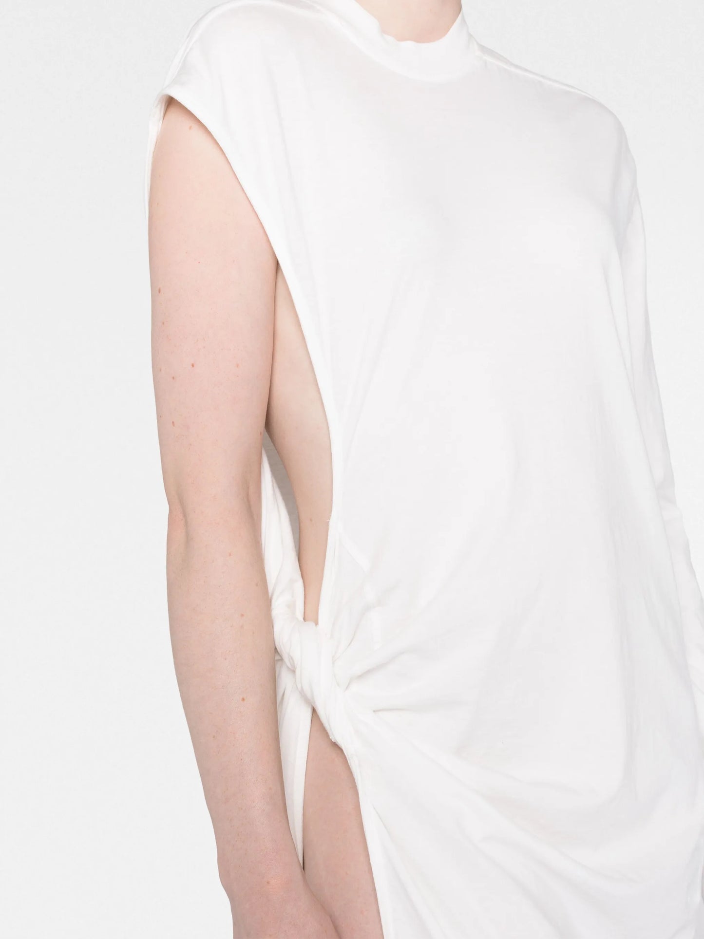 knot-detail single-sleeve dress
