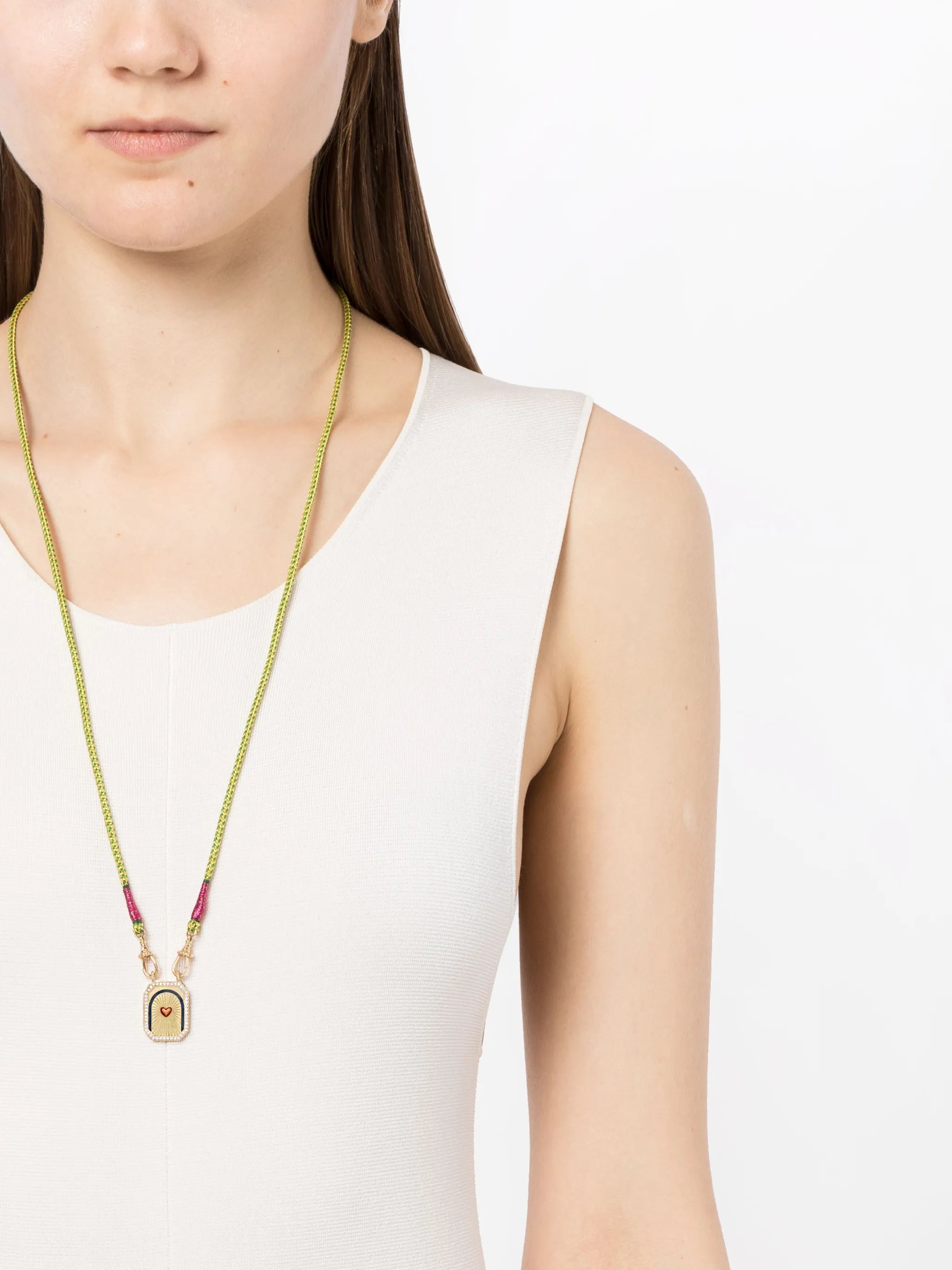18kt yellow gold Heart diamond mini scapular necklace