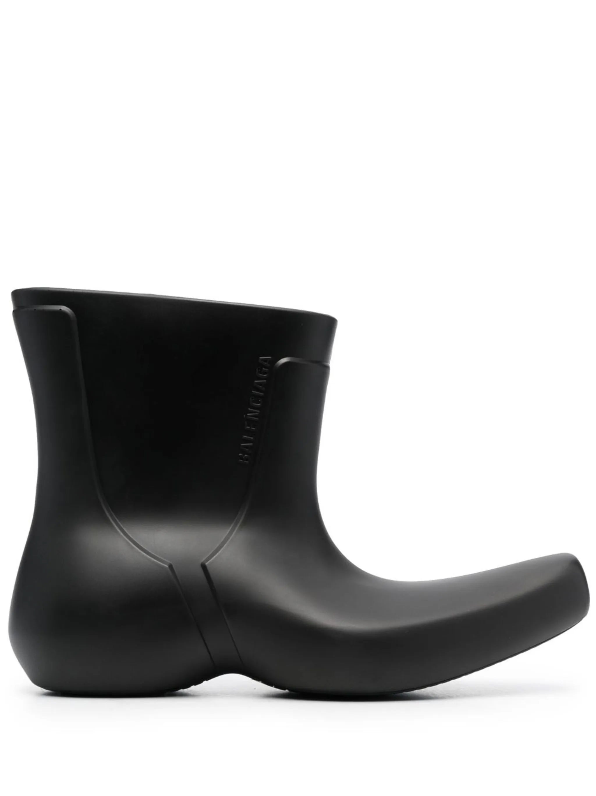 Excavator curved-toe boots