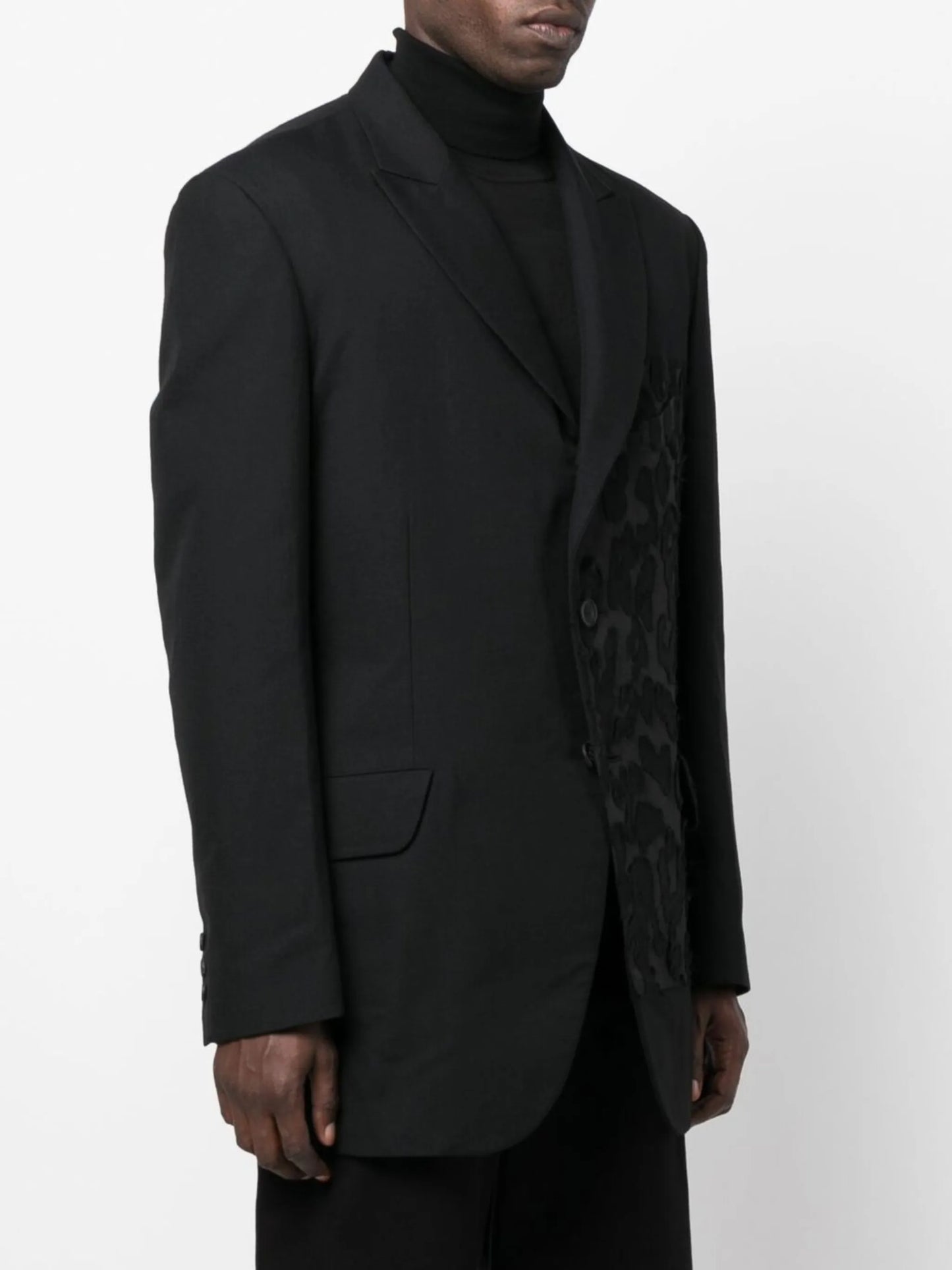 single-breasted blazer