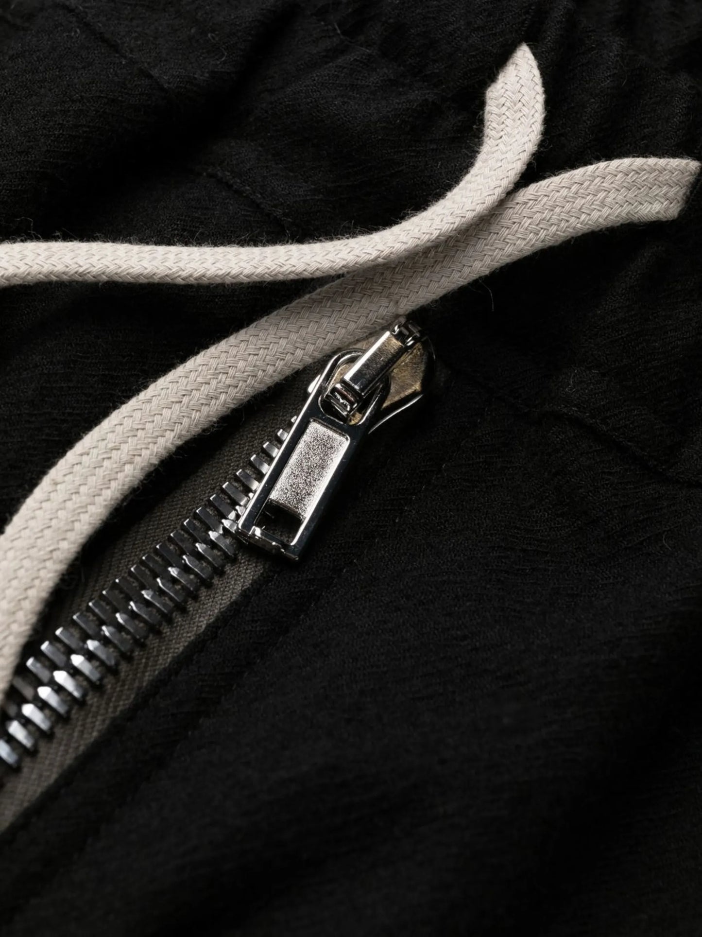 drawstring-waist virgin wool tapered trousers
