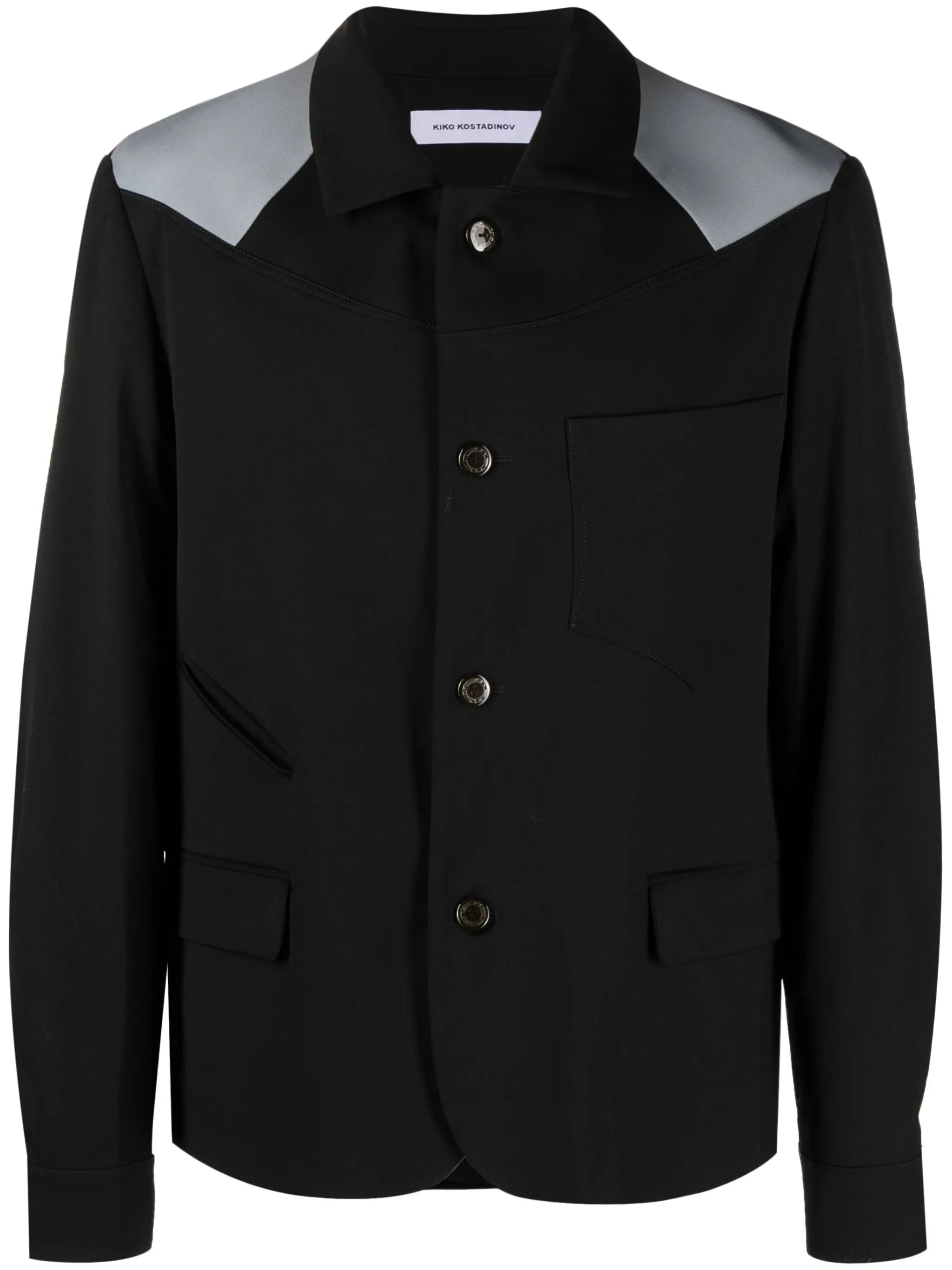 long-sleeved lightweight jacket