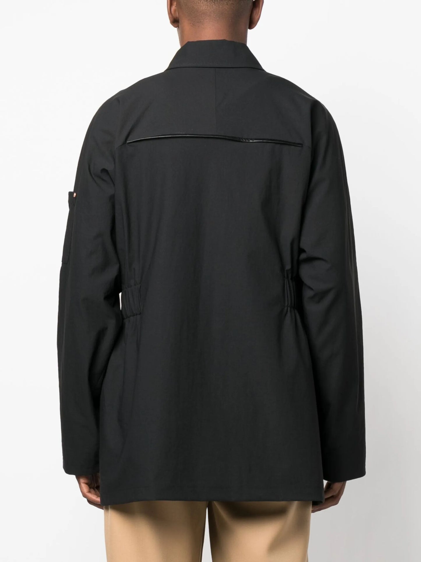 Uniform spread-collar jacket