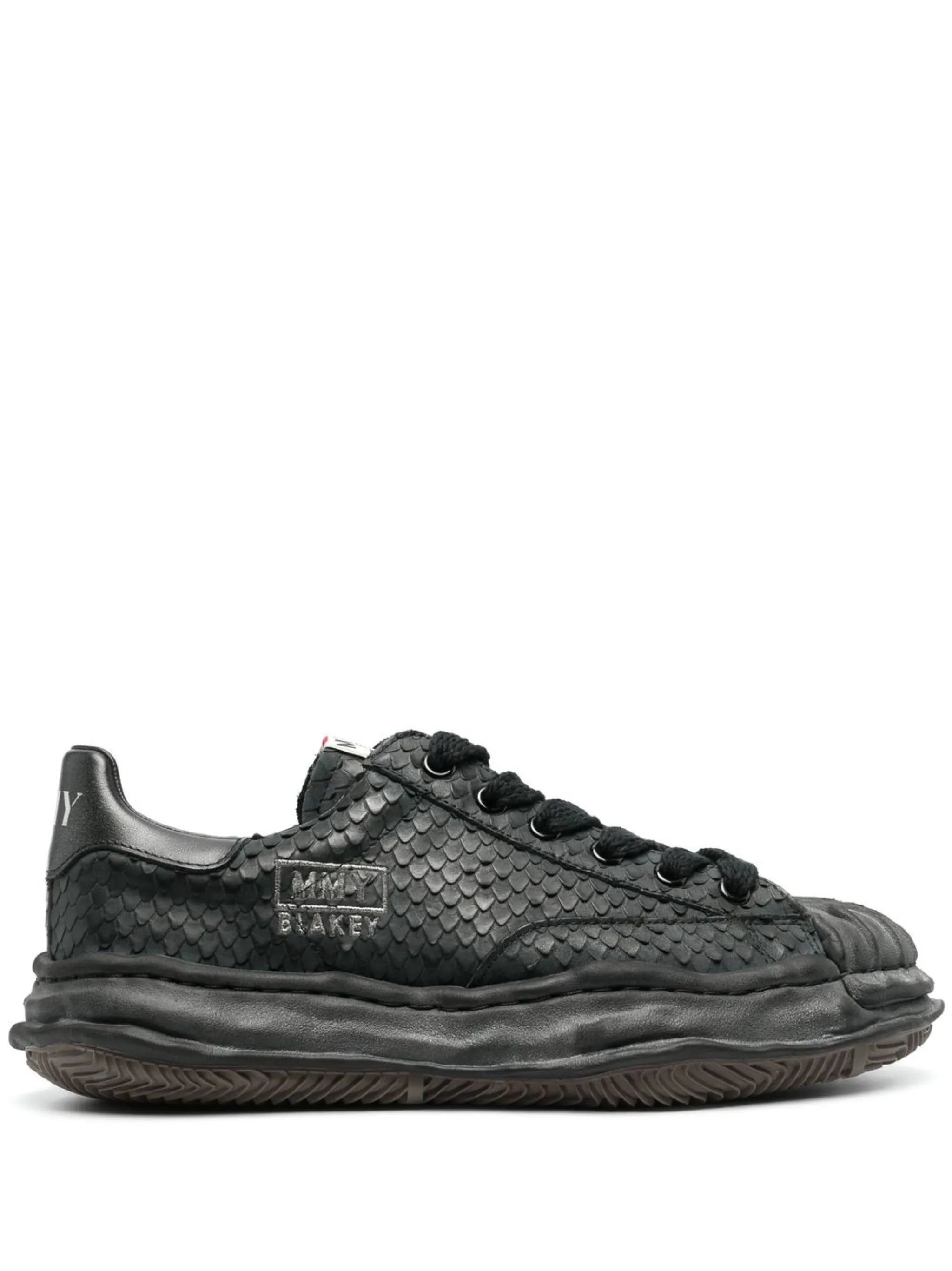 distressed-finish low-top sneakers