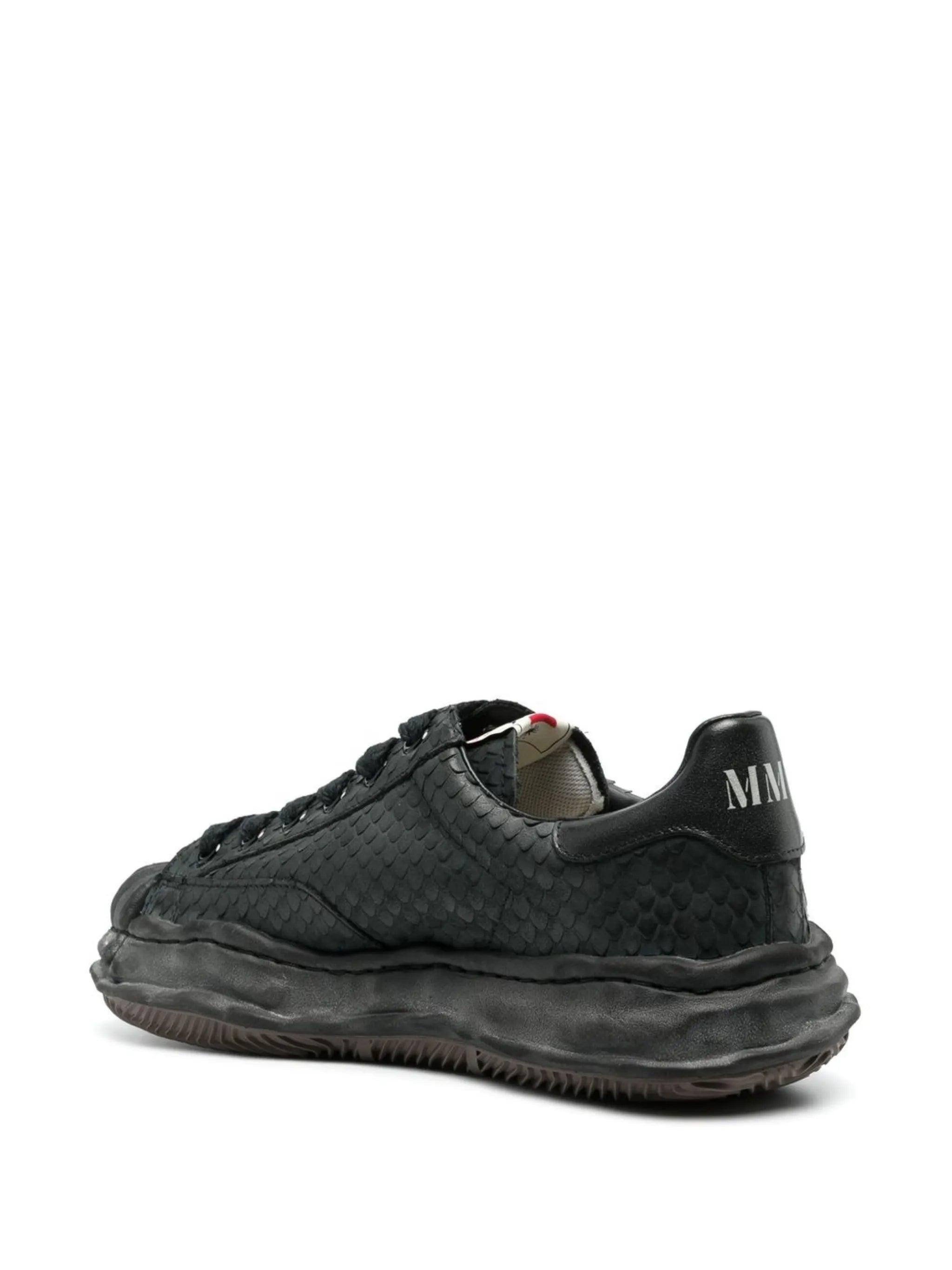 distressed-finish low-top sneakers