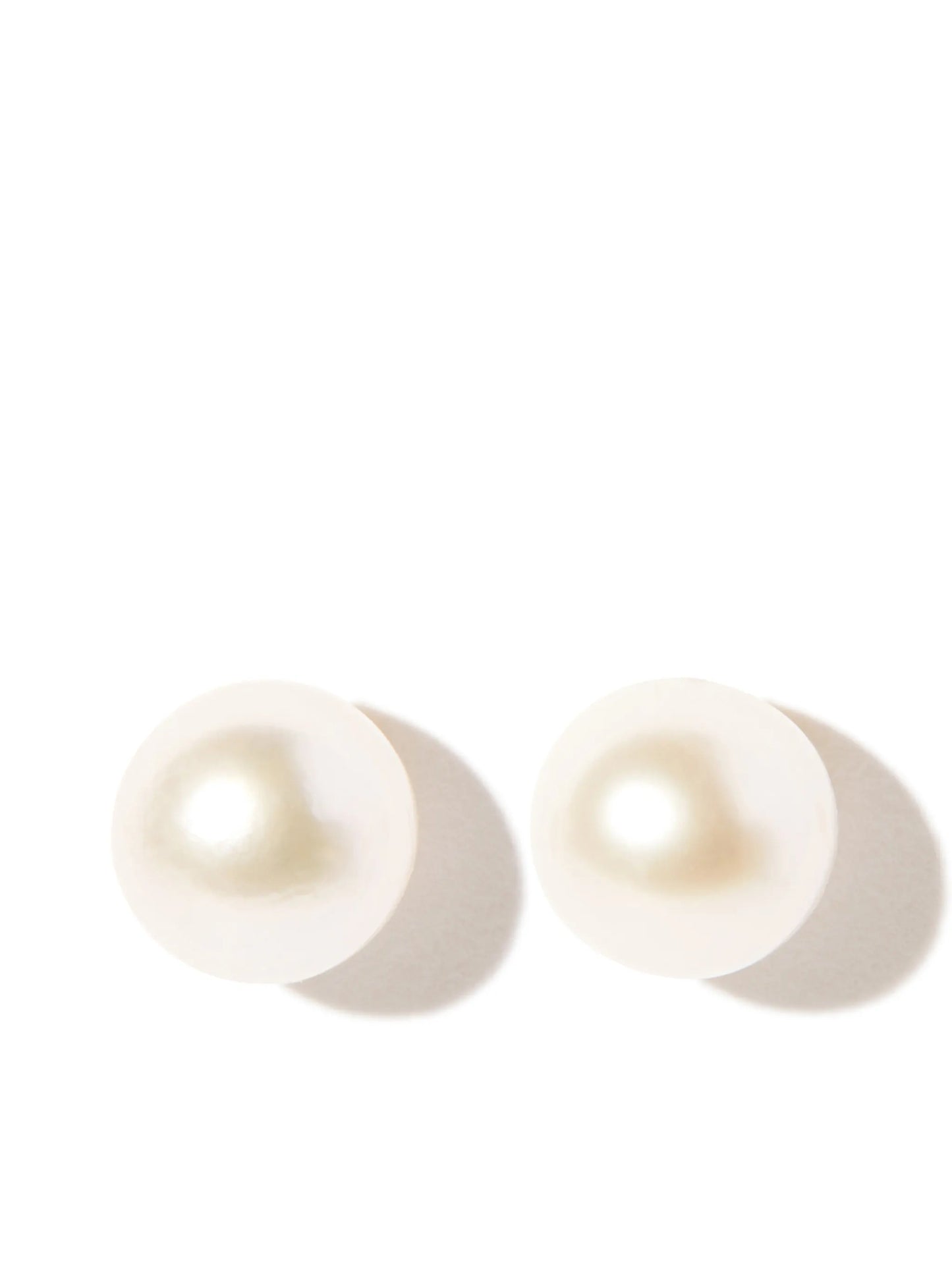 14kt yellow gold freshwater pearl stud earrings