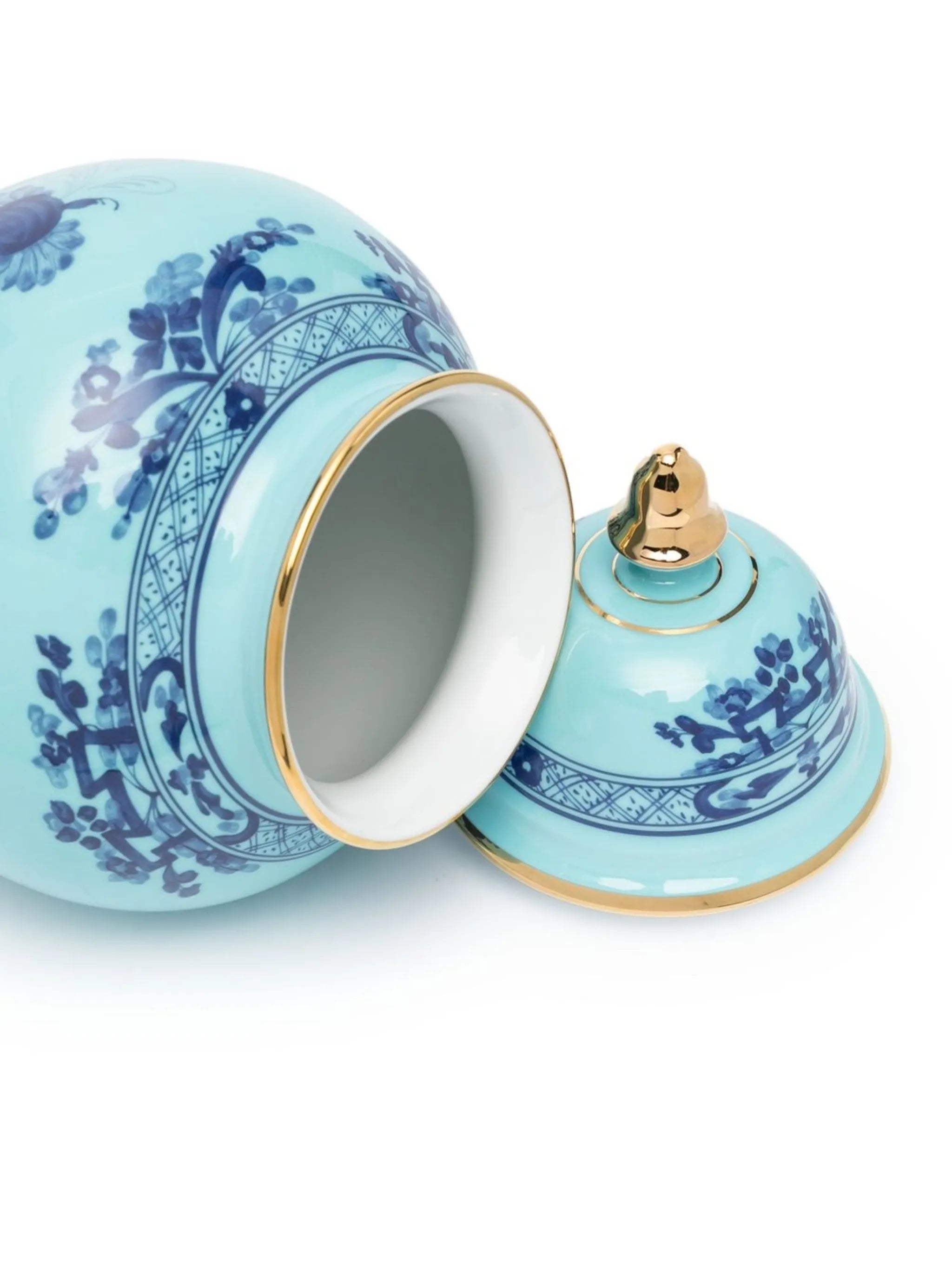 Oriente Italiano vase