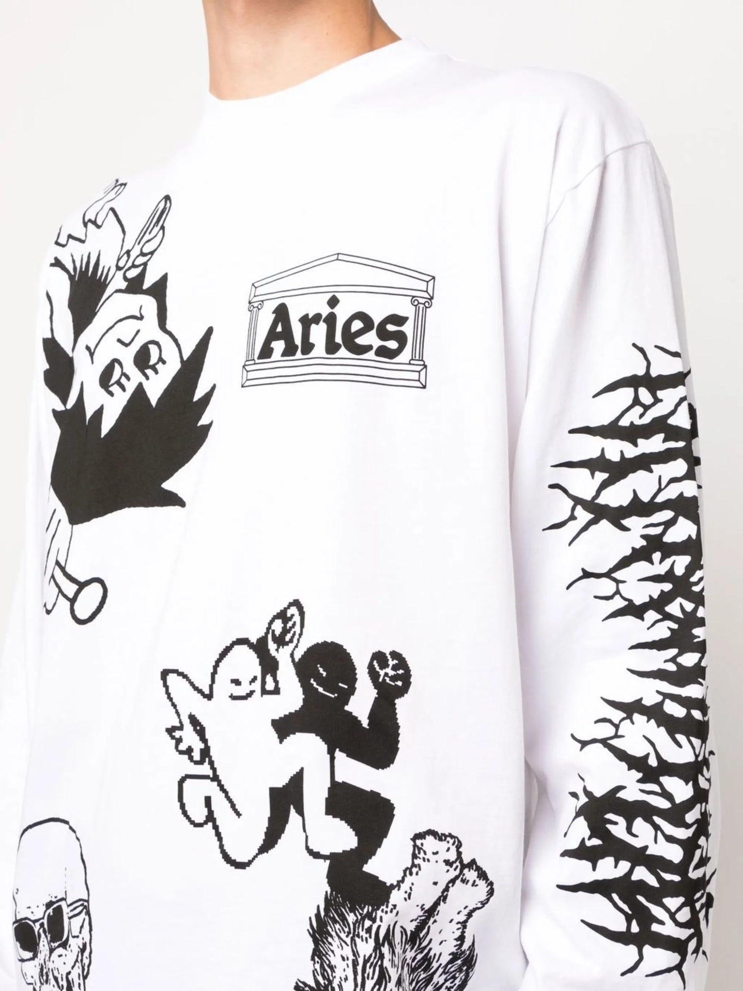 graphic-print long-sleeved T-shirt