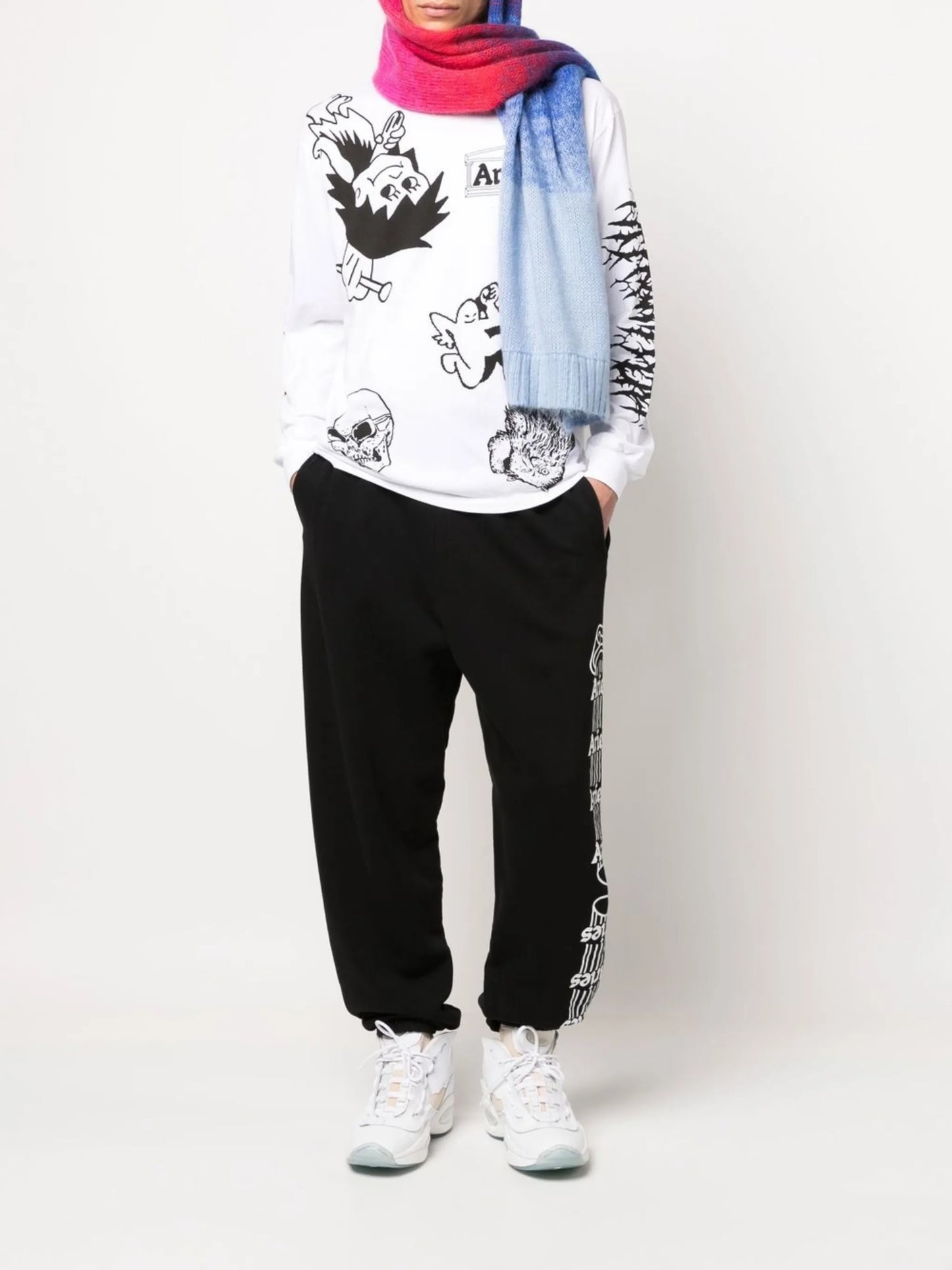 graphic-print long-sleeved T-shirt