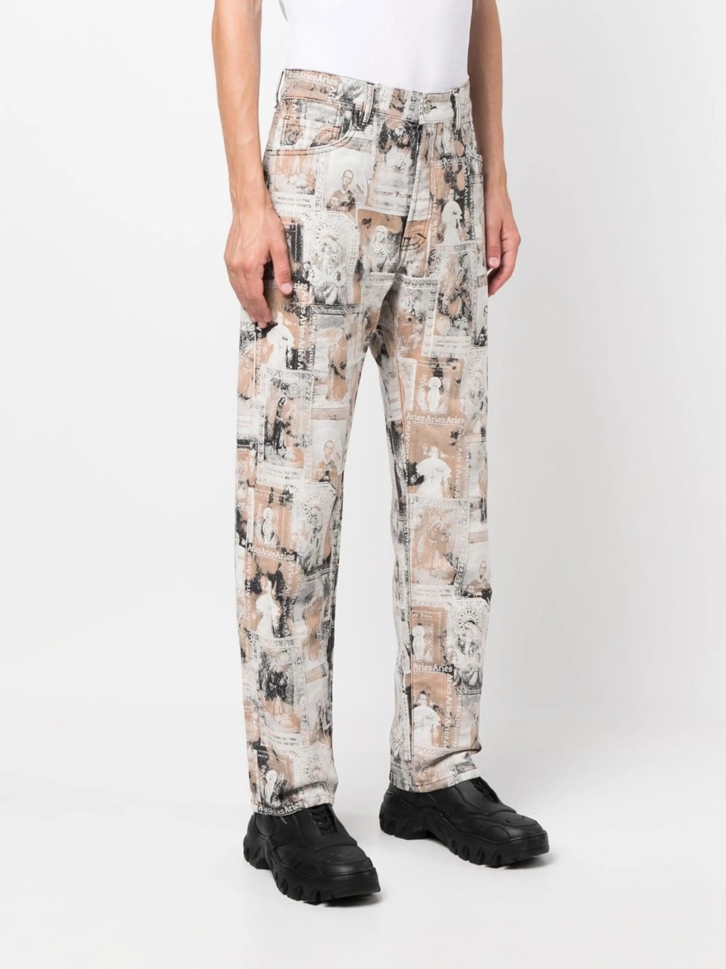 graphic-print jeans