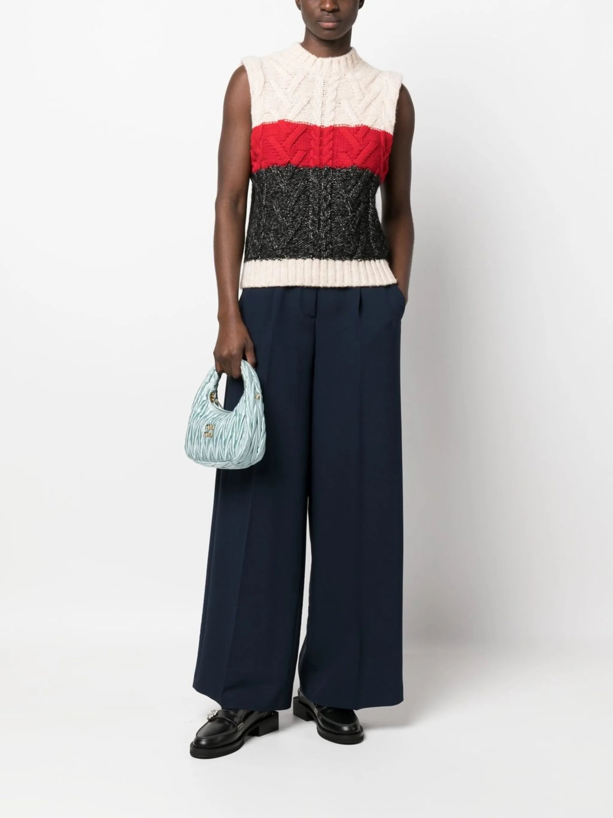 sleeveless cable-knit vest