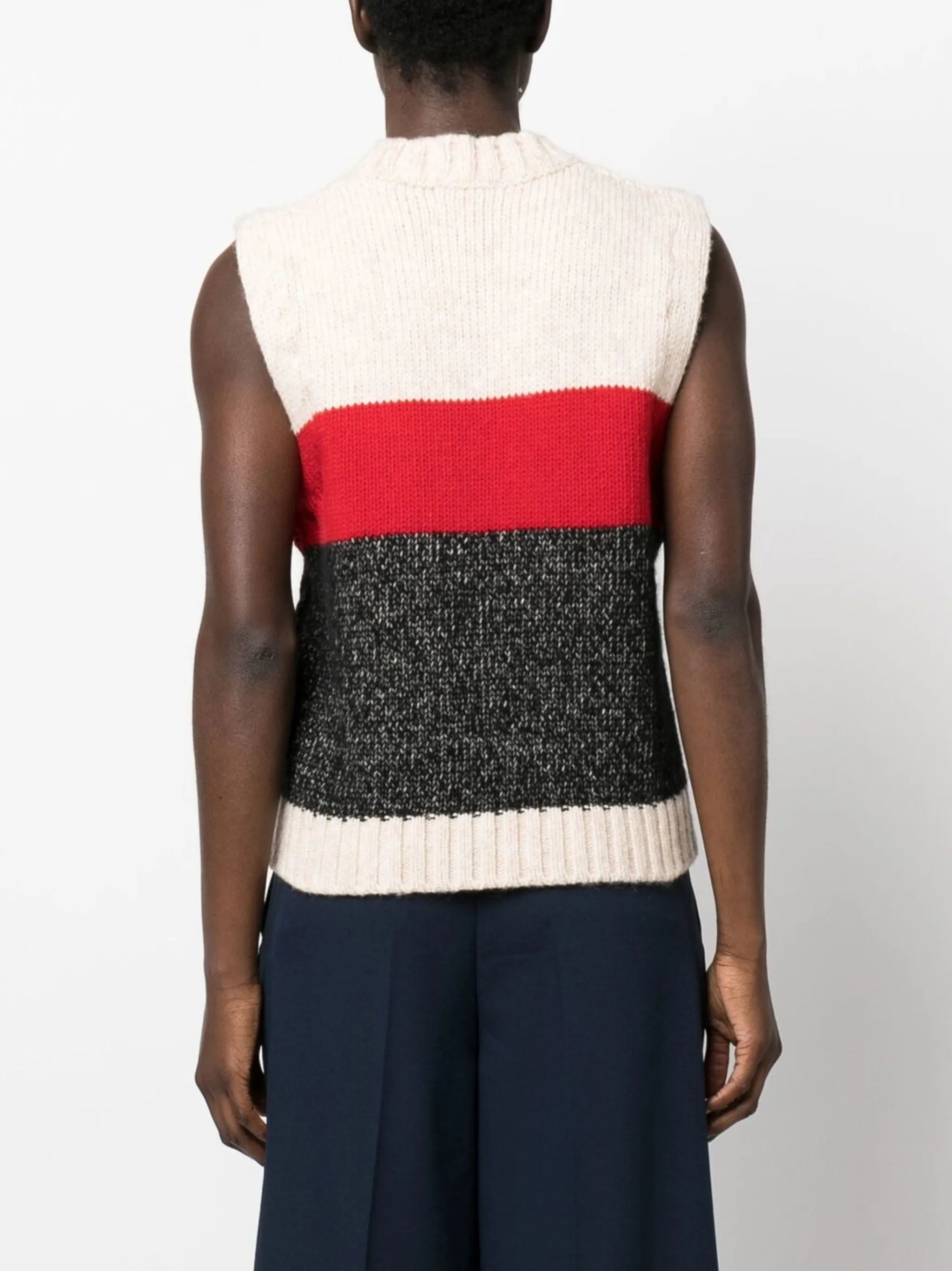 sleeveless cable-knit vest