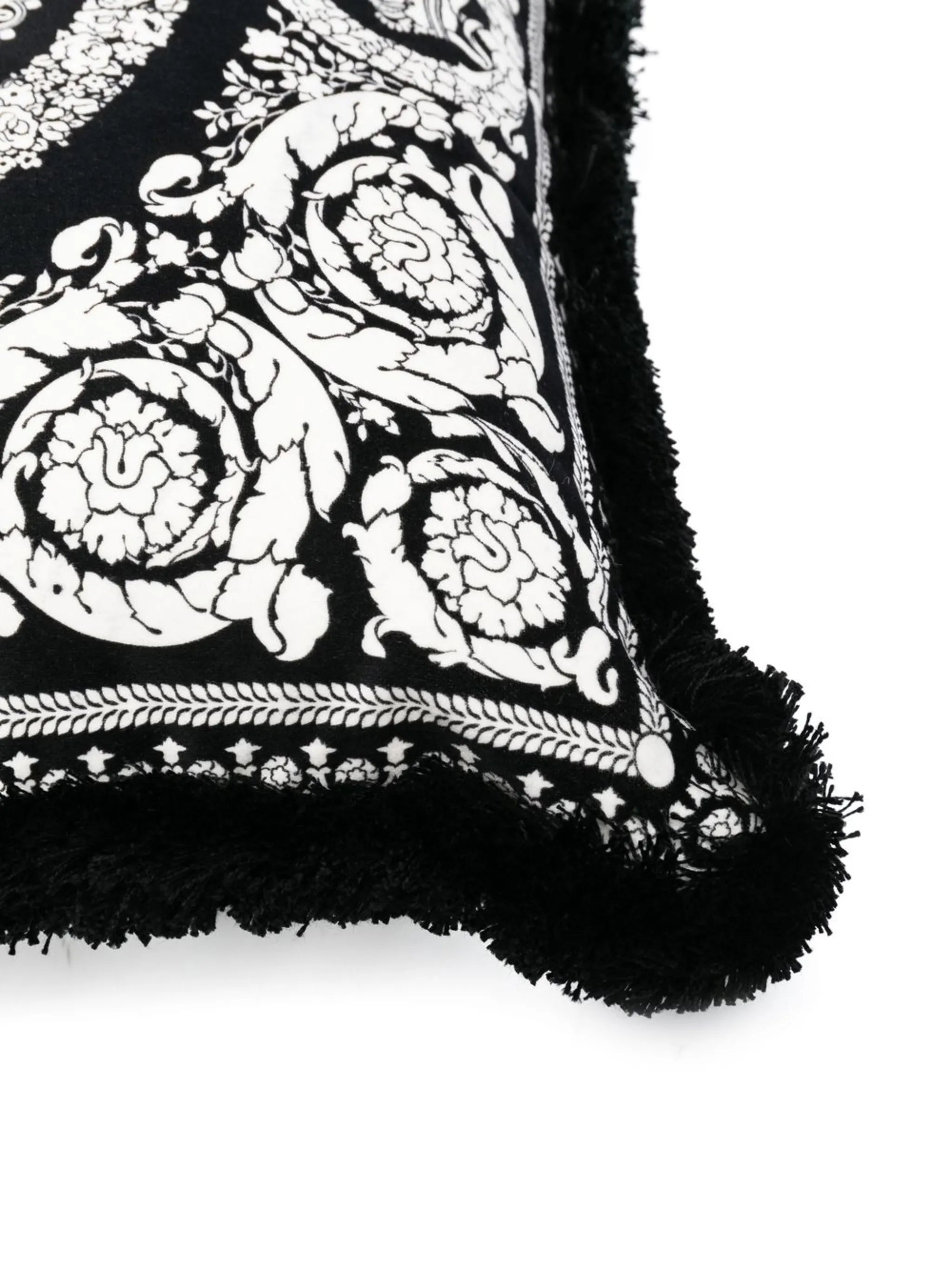 graphic-print cushion