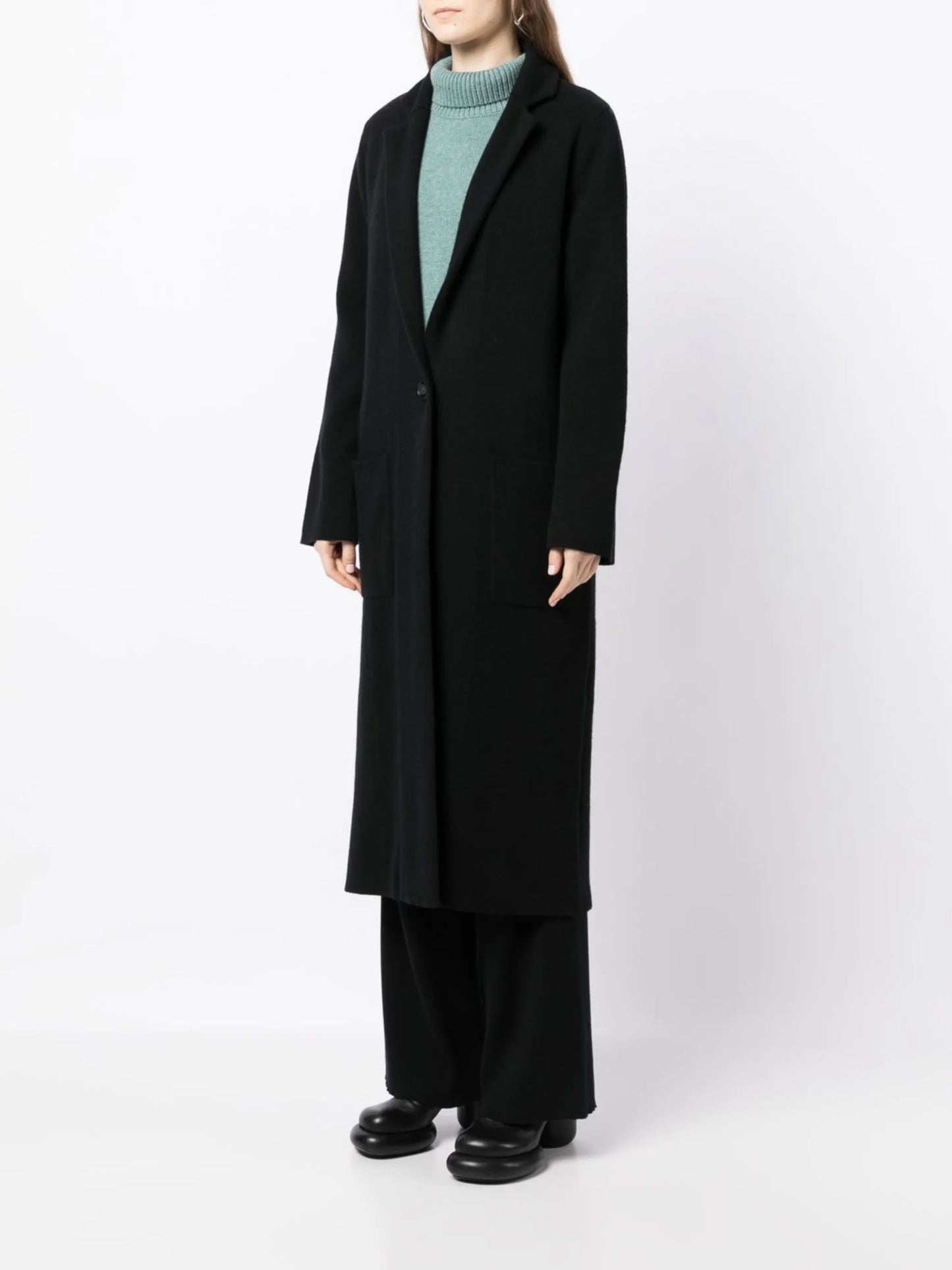 single-breasted fitted coat