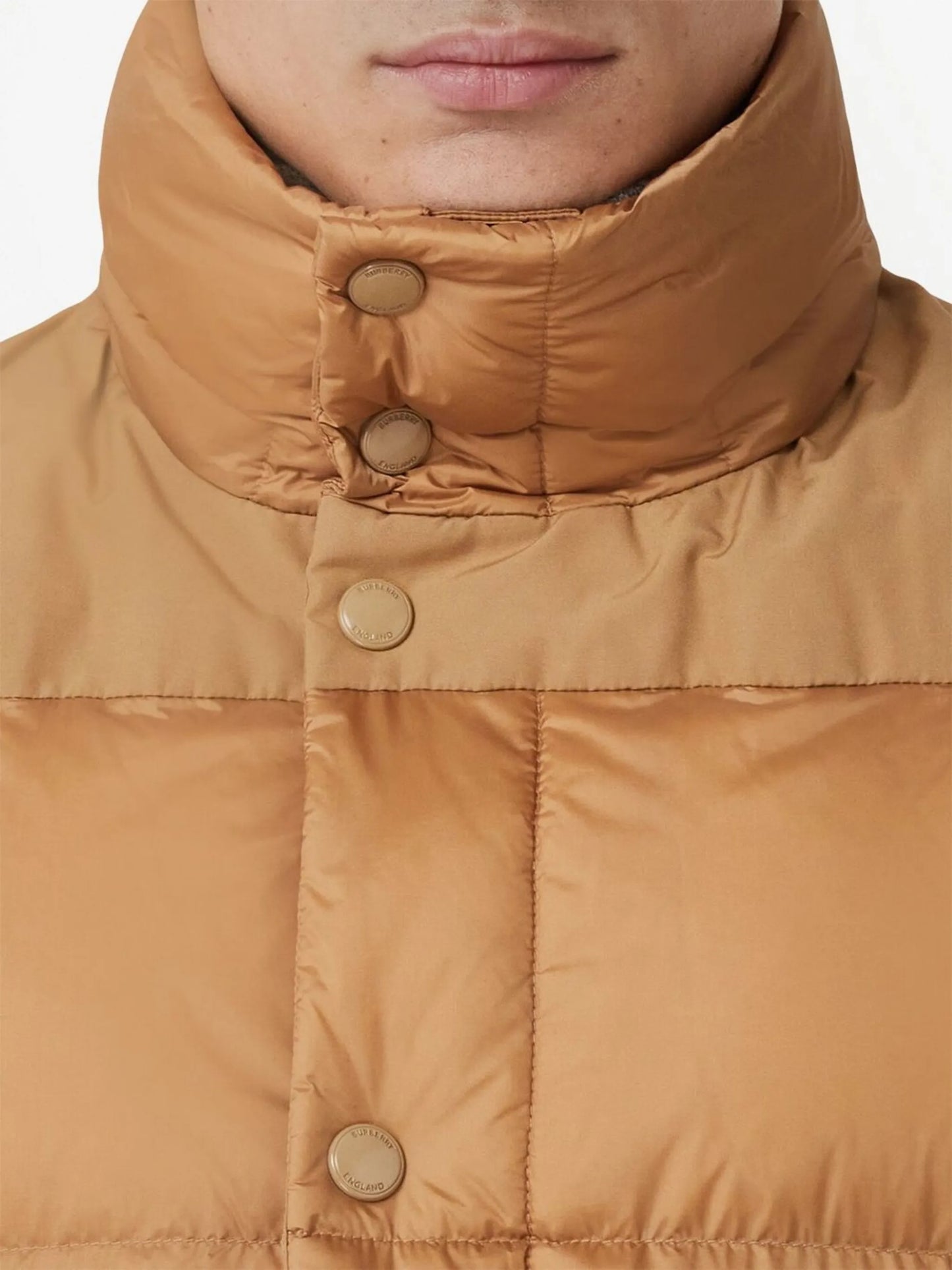 detachable-sleeves hooded puffer jacket