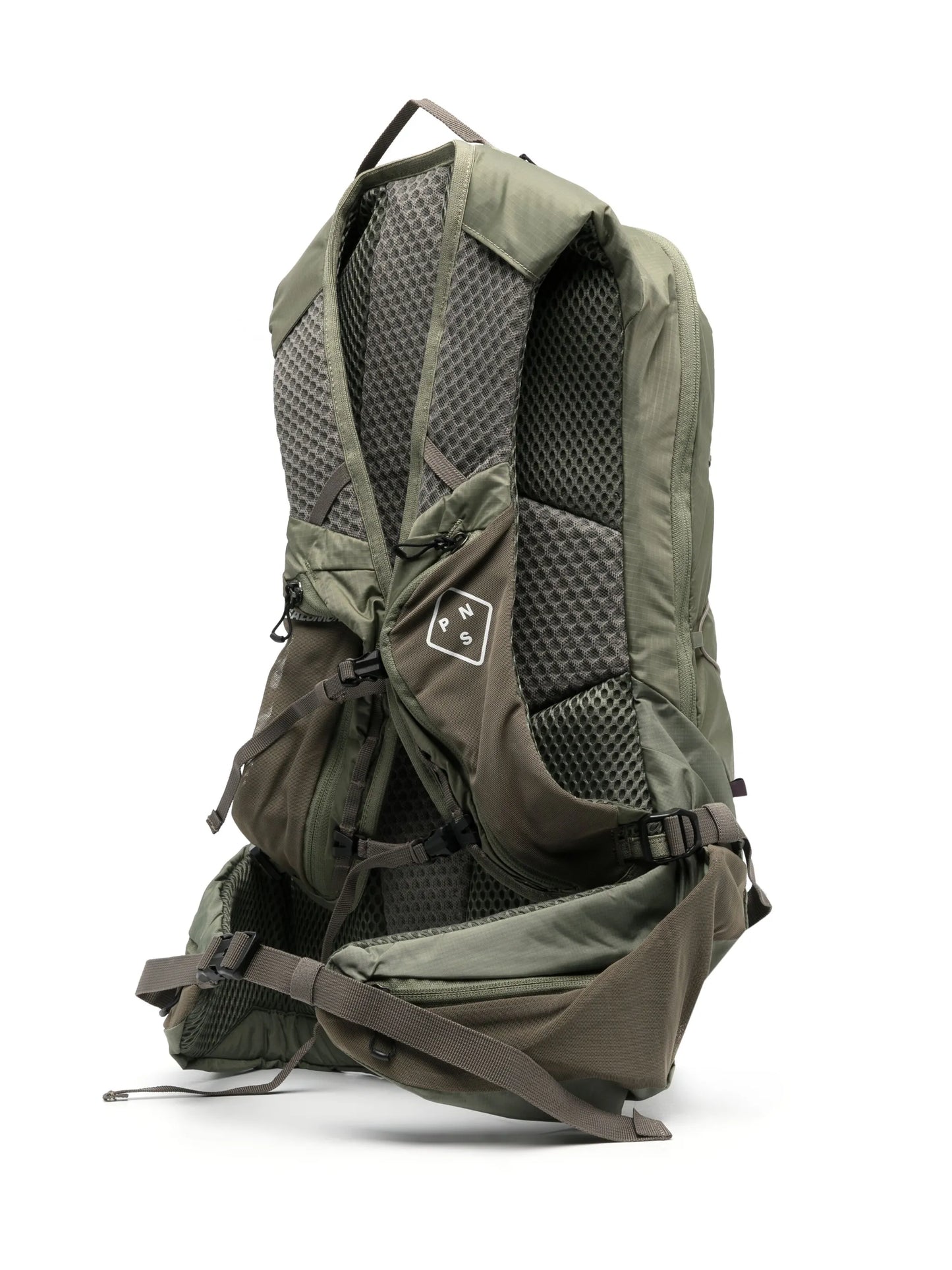 x Salomon XT20 backpack