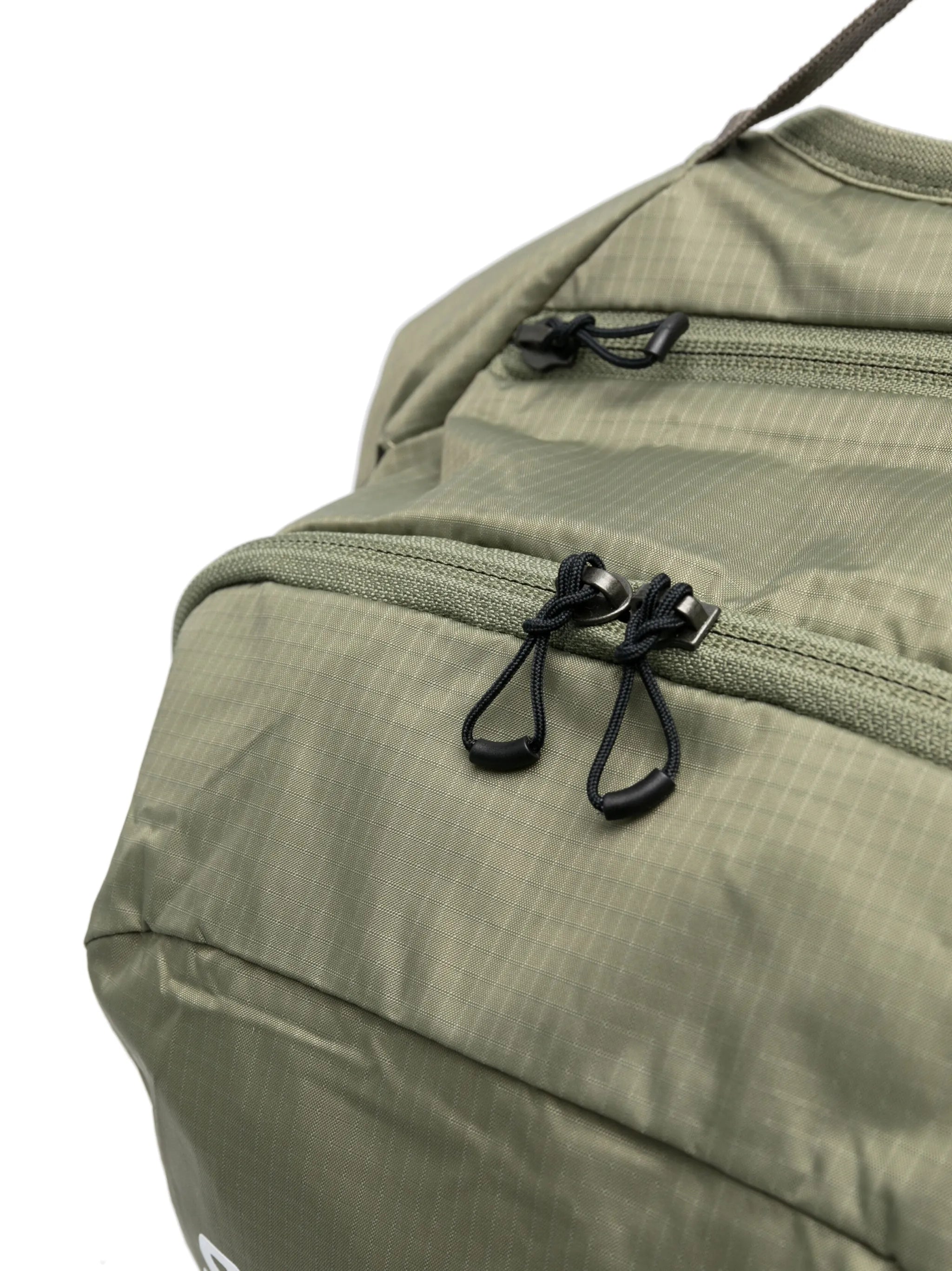 x Salomon XT20 backpack
