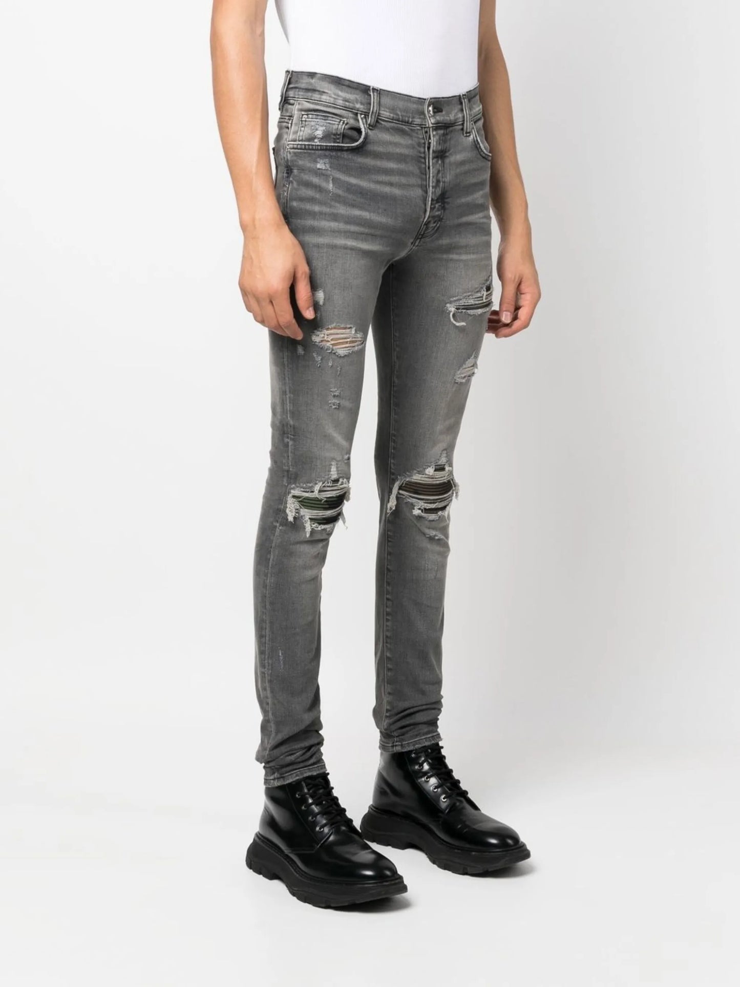 distressed-effect slim-fit jeans