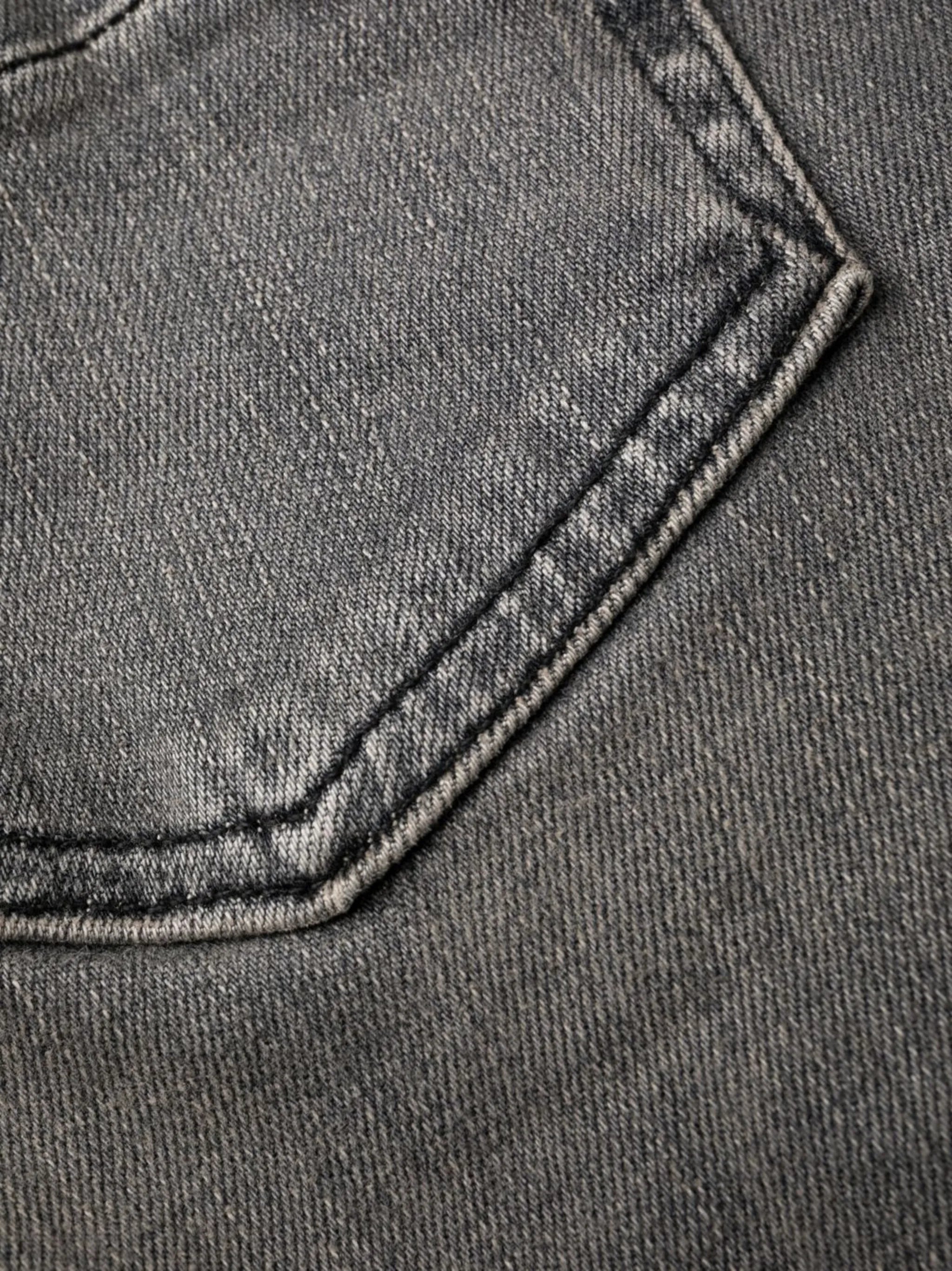 distressed-effect slim-fit jeans