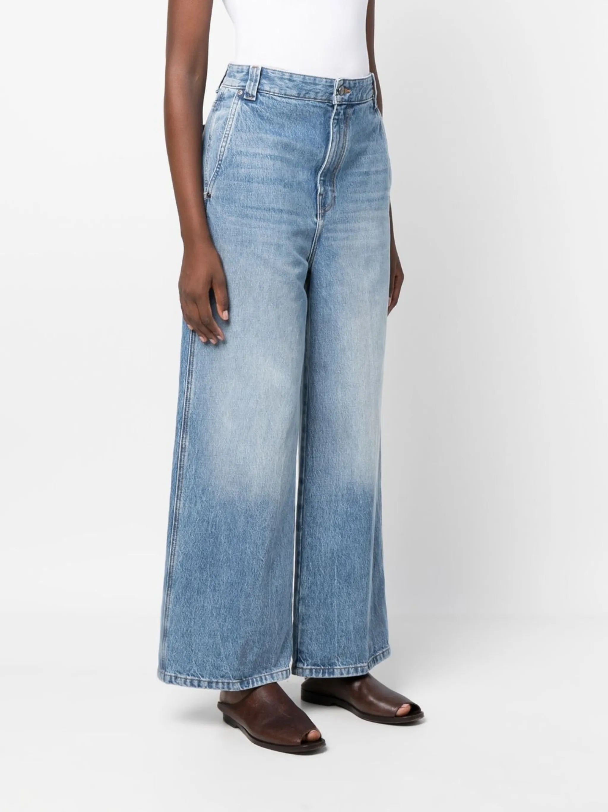 wide-leg denim jeans