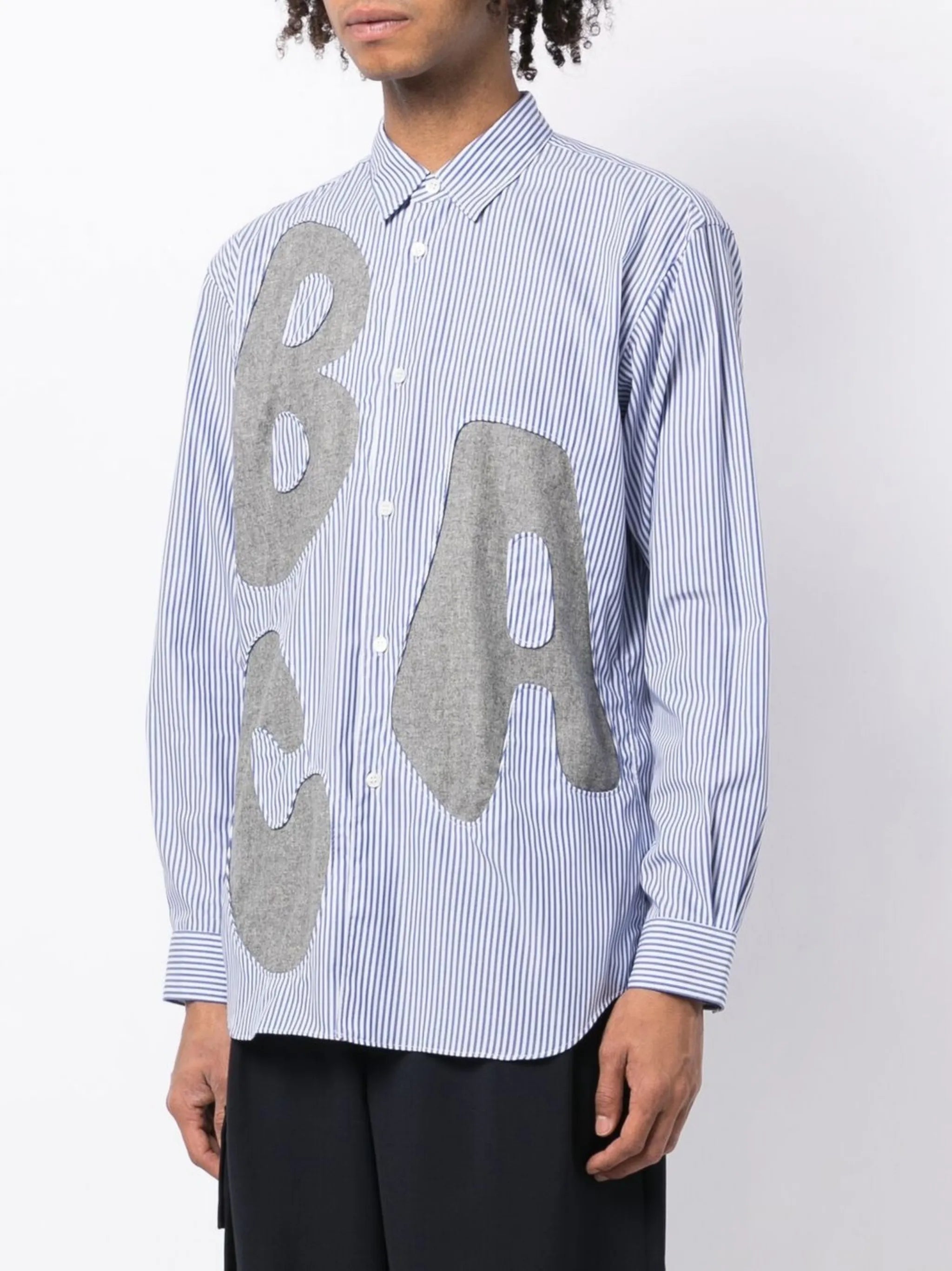 alphabet patch-detail long-sleeve shirt