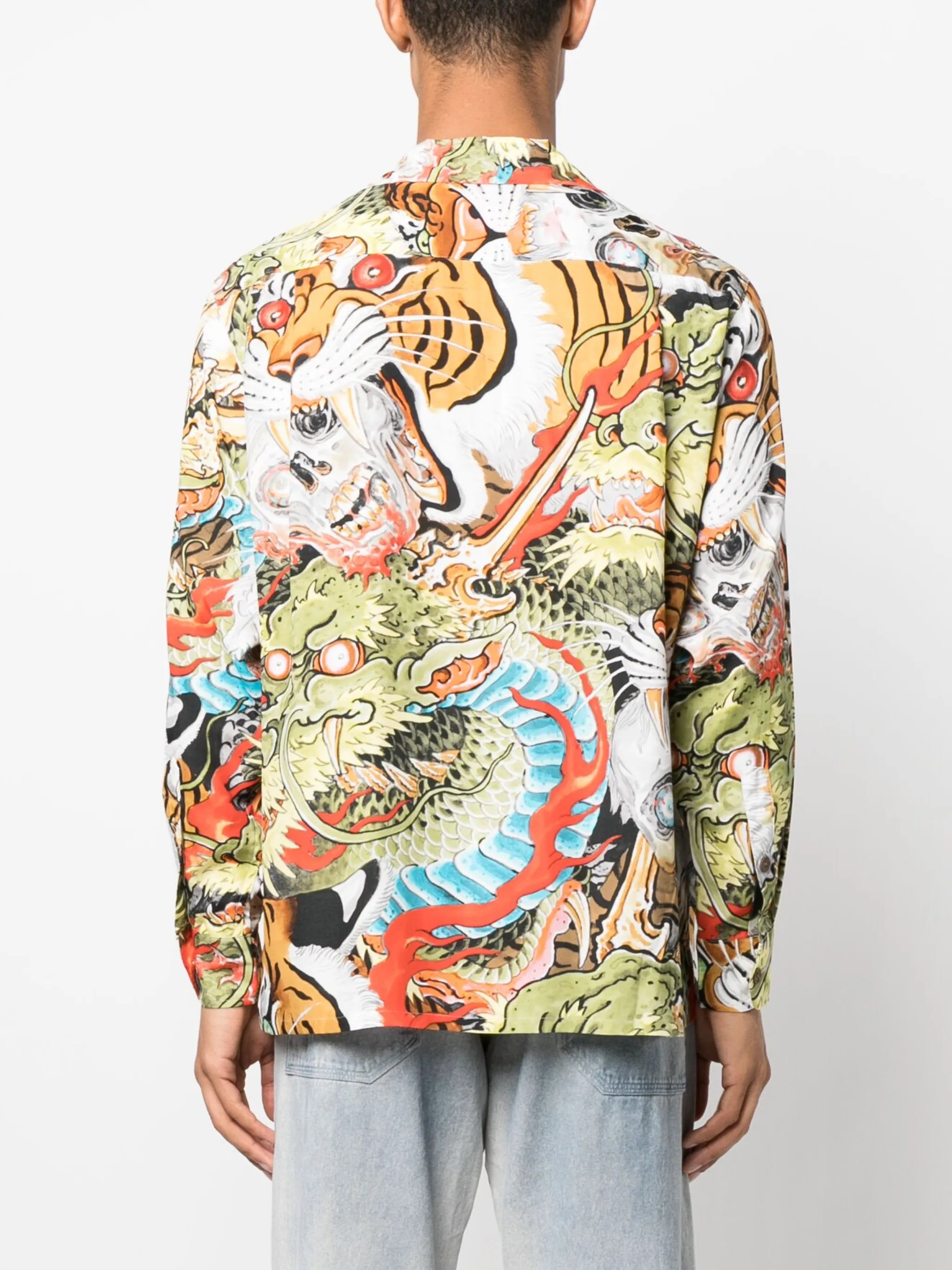 graphic-print shirt