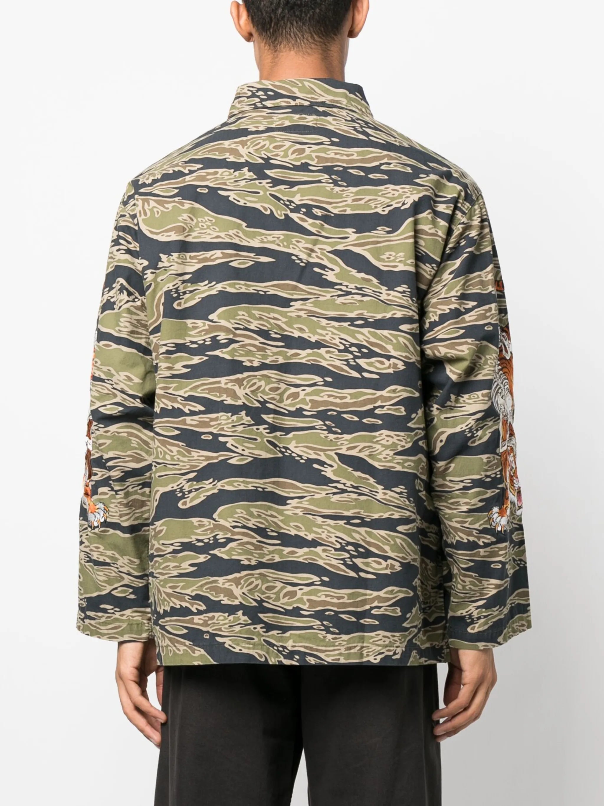 Tiger camouflage-pattern shirt jacket
