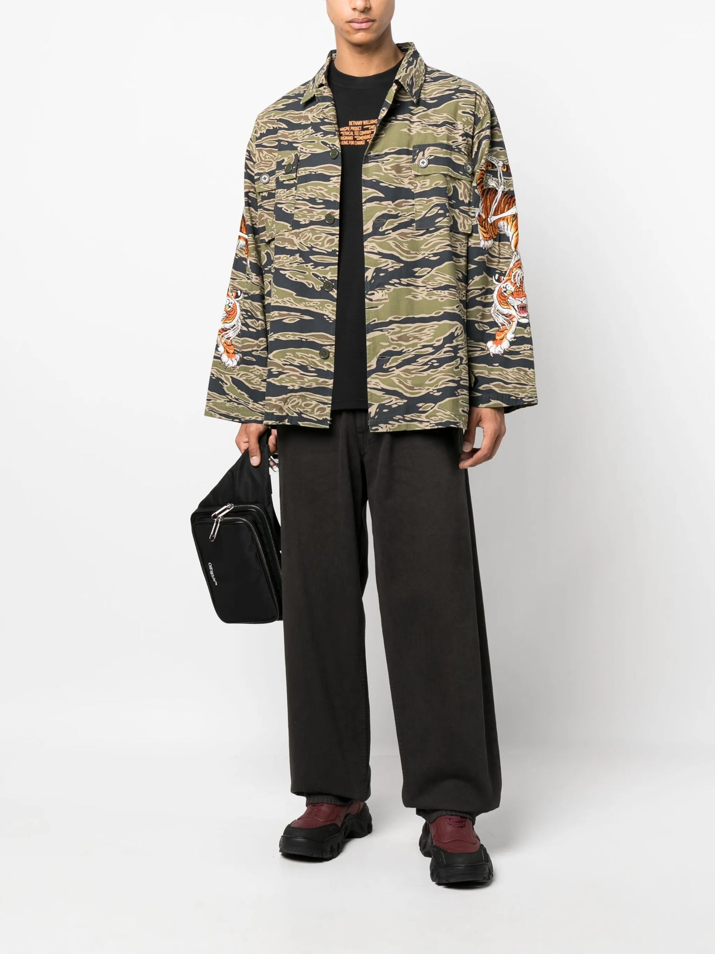Tiger camouflage-pattern shirt jacket