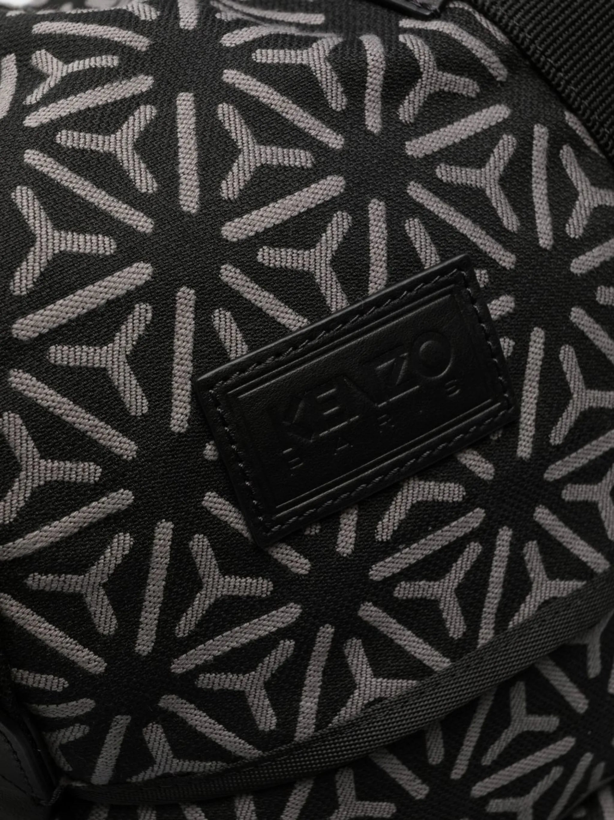Temari graphic-print backpack