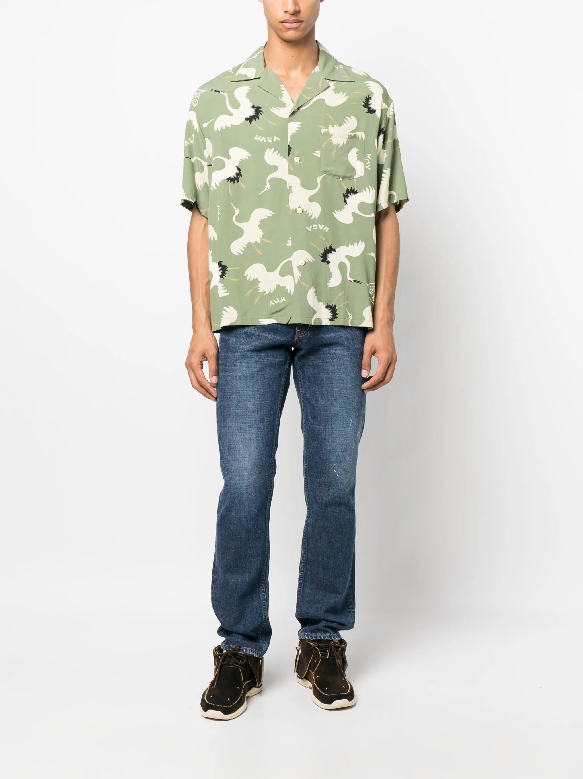graphic-print buttoned shirt