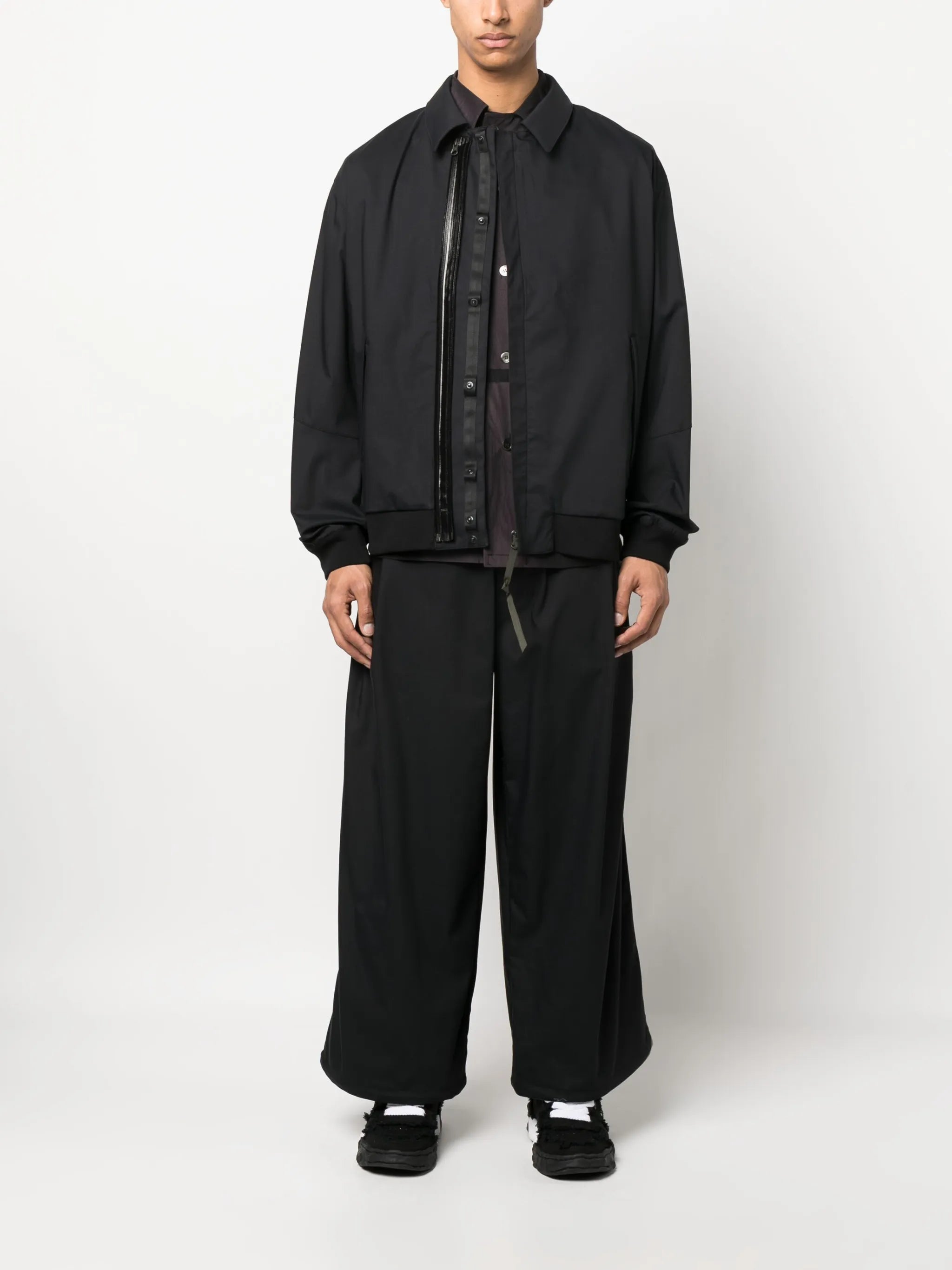pleated wide-leg trousers