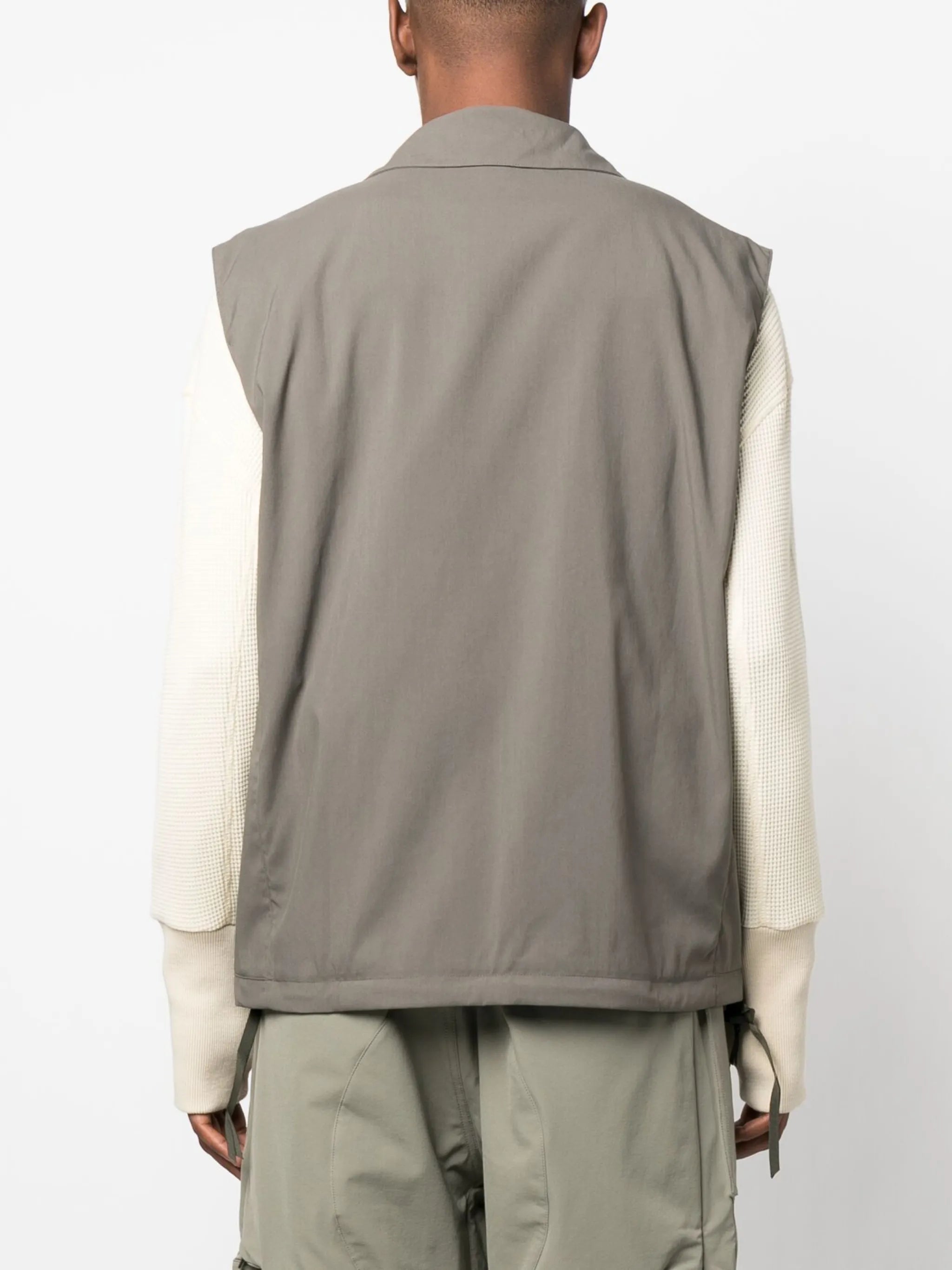 water-repellent zip-up vest