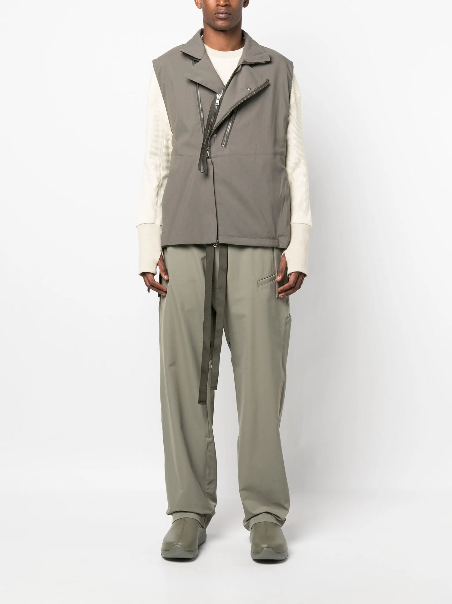 water-repellent zip-up vest