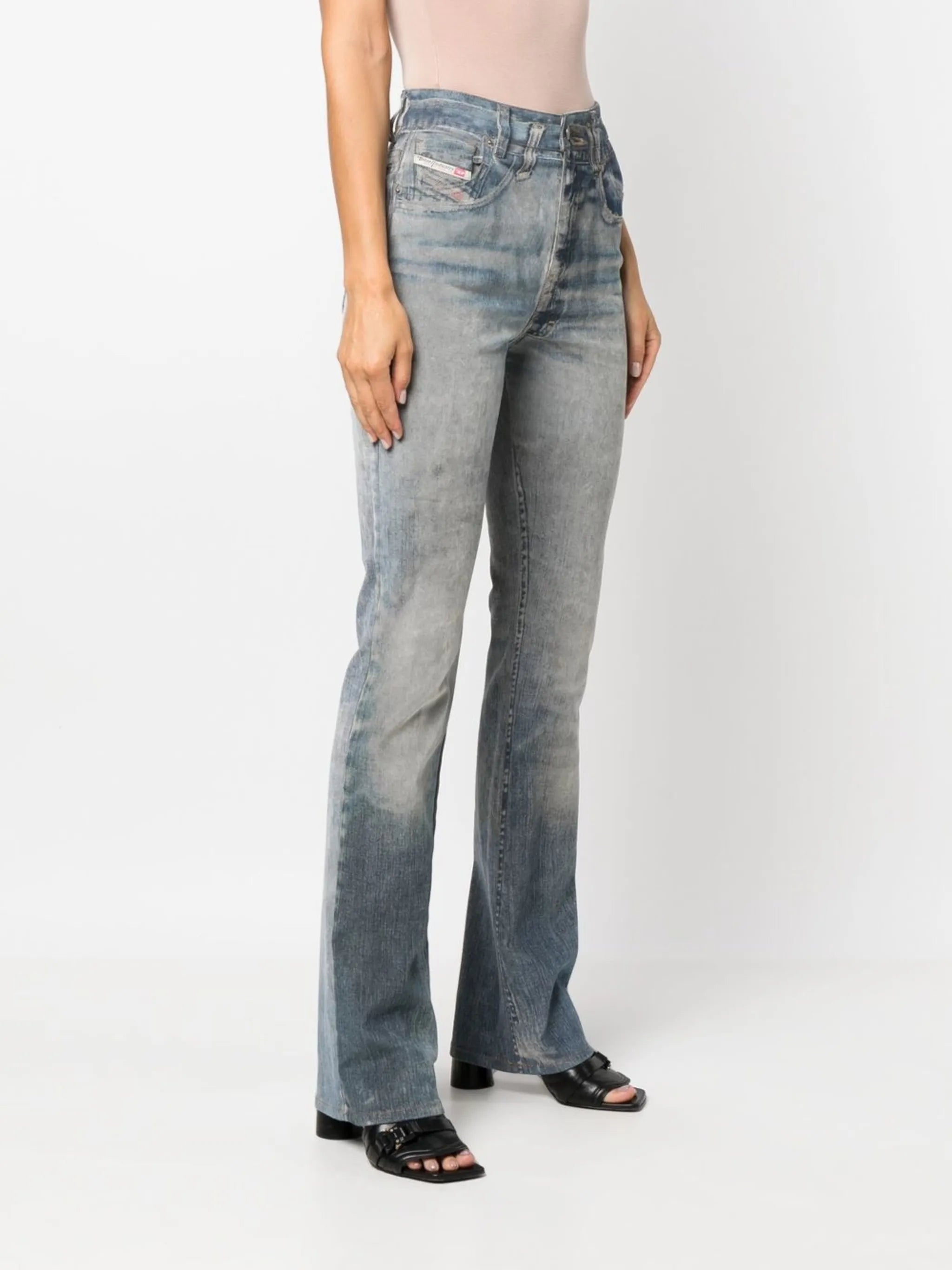 2003 D-Escription 09E51 flared jeans