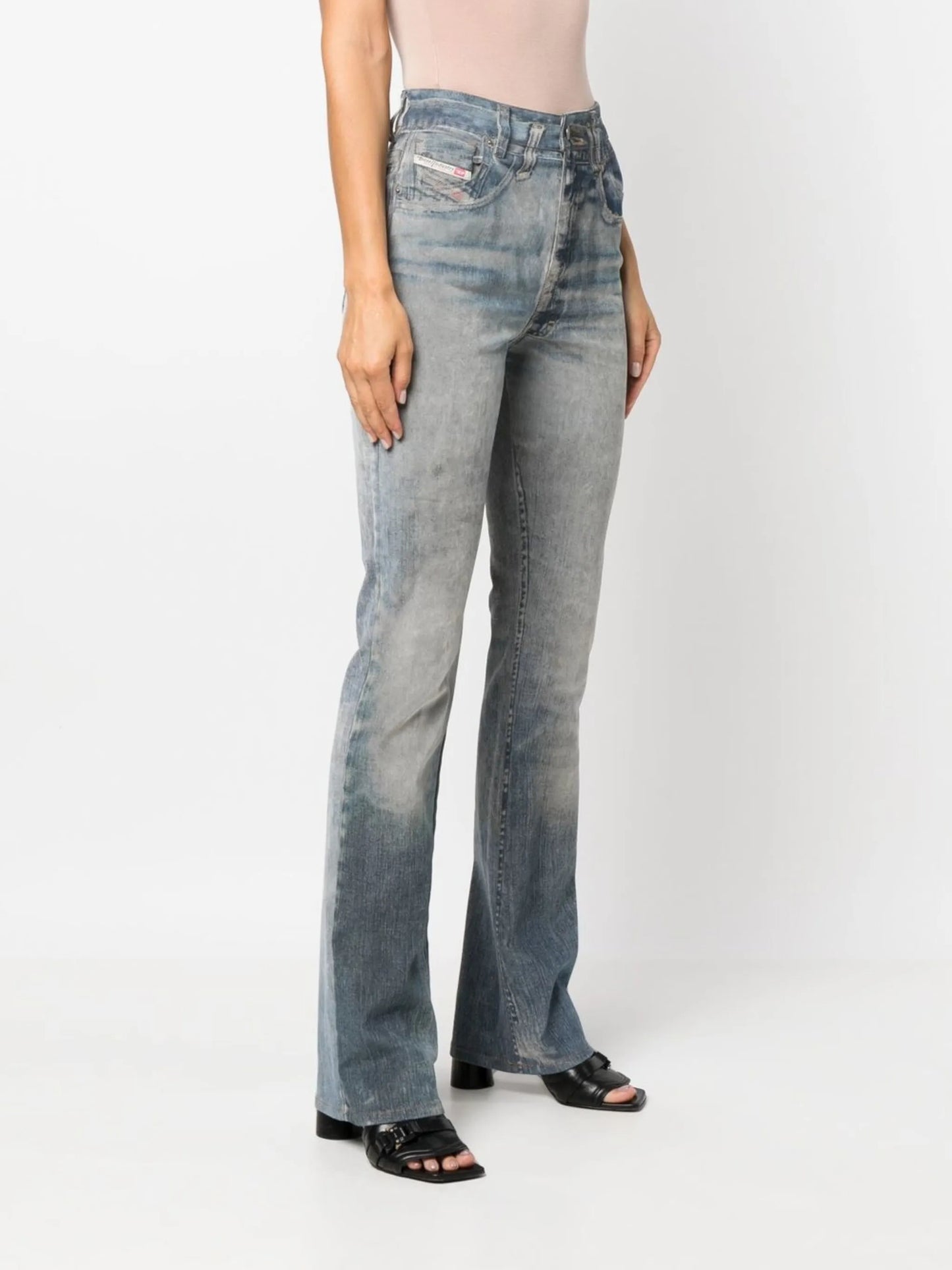 2003 D-Escription 09E51 flared jeans