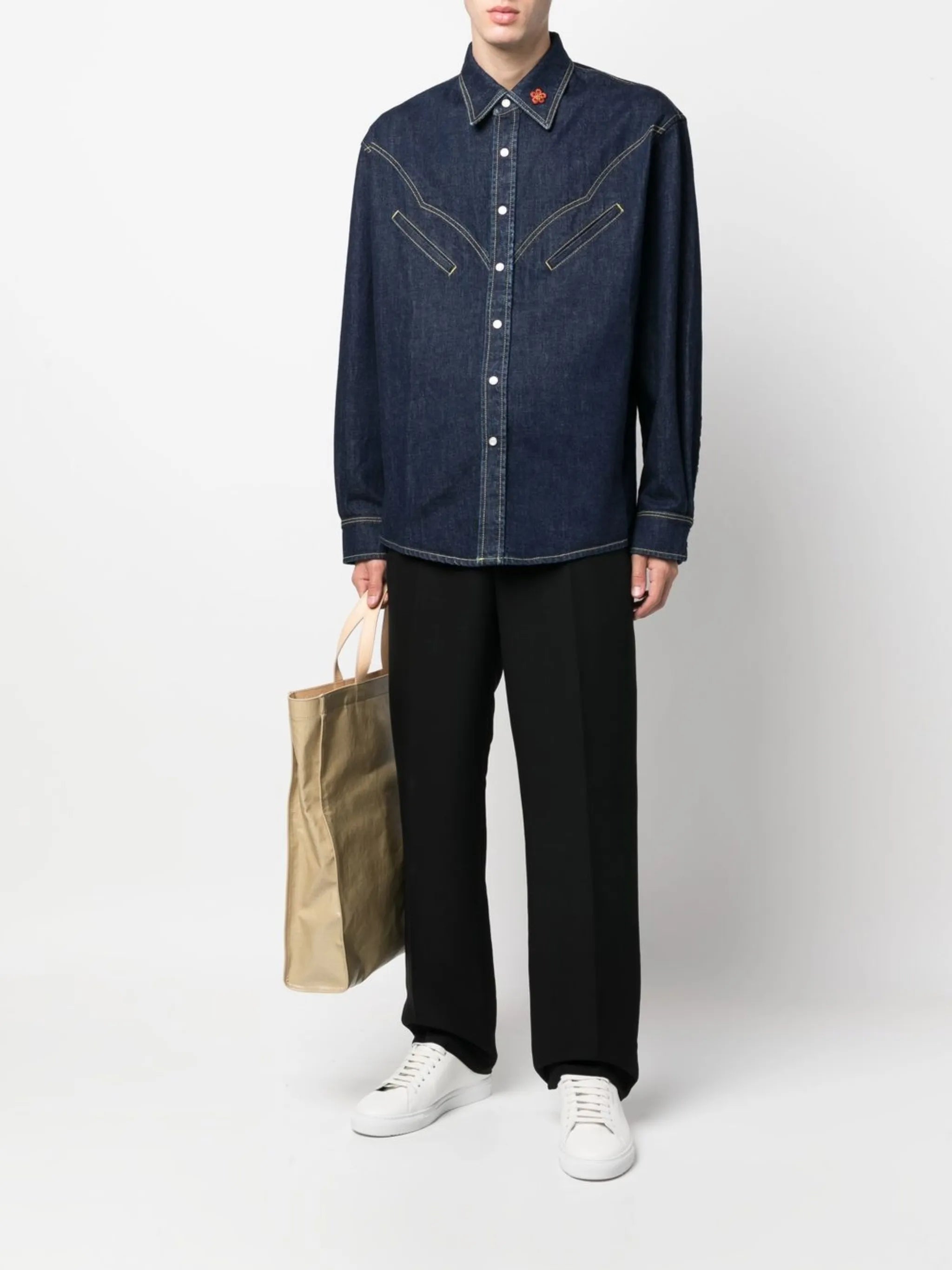 Western-style denim shirt