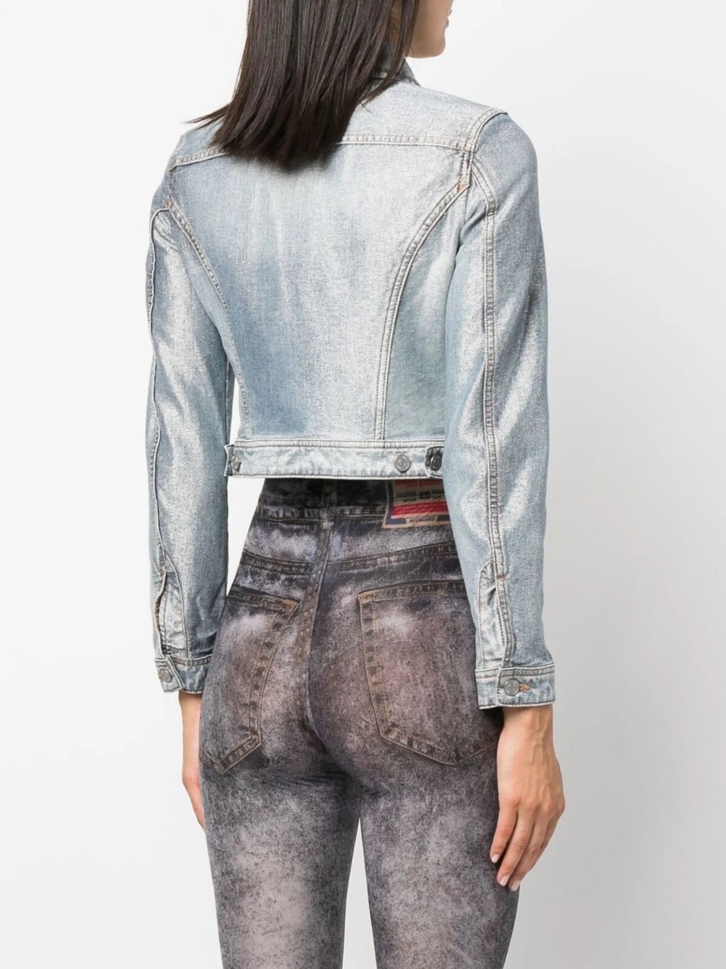De-Slimmy cropped denim jacket