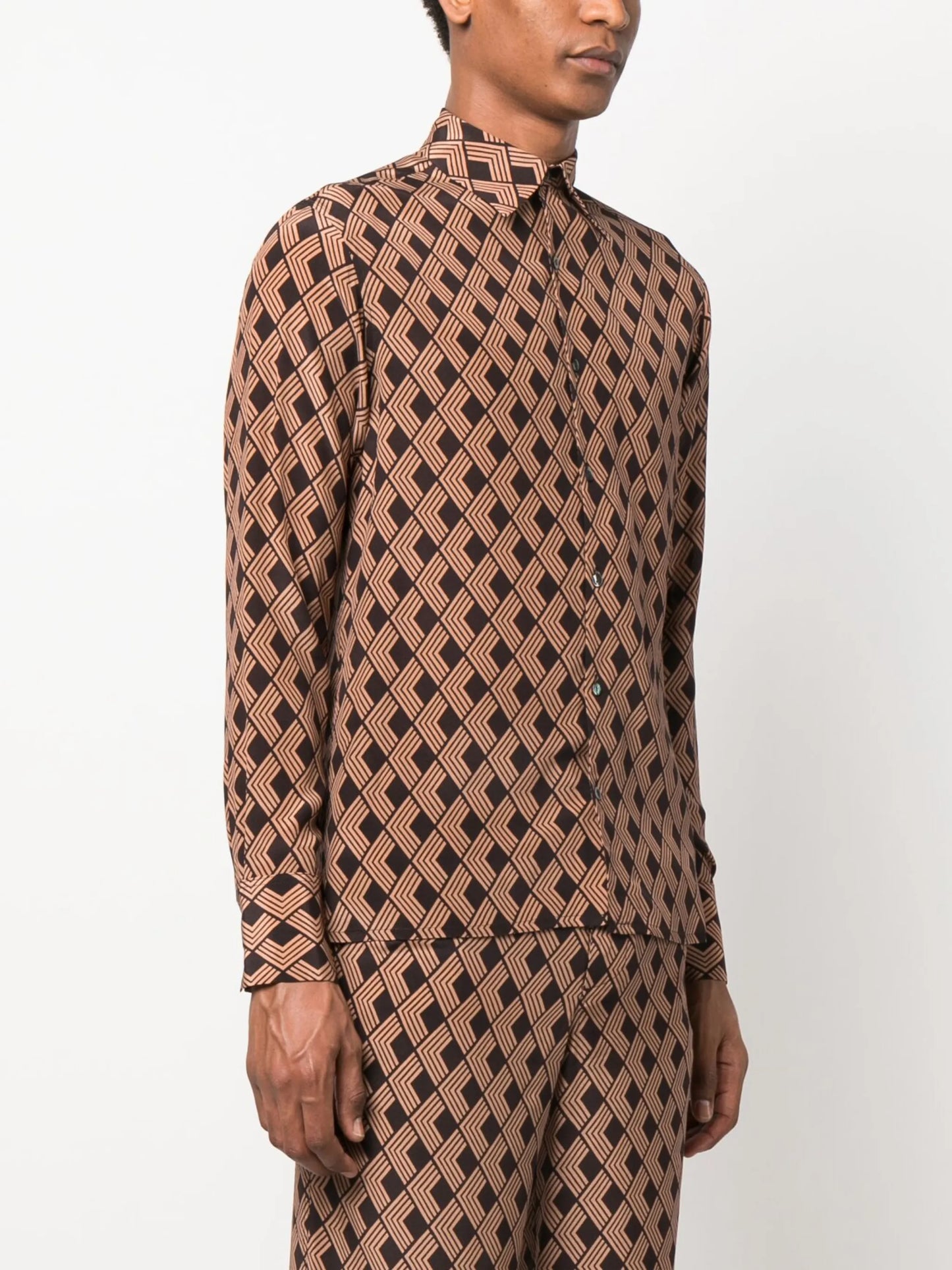 geometric-diamond-print shirt