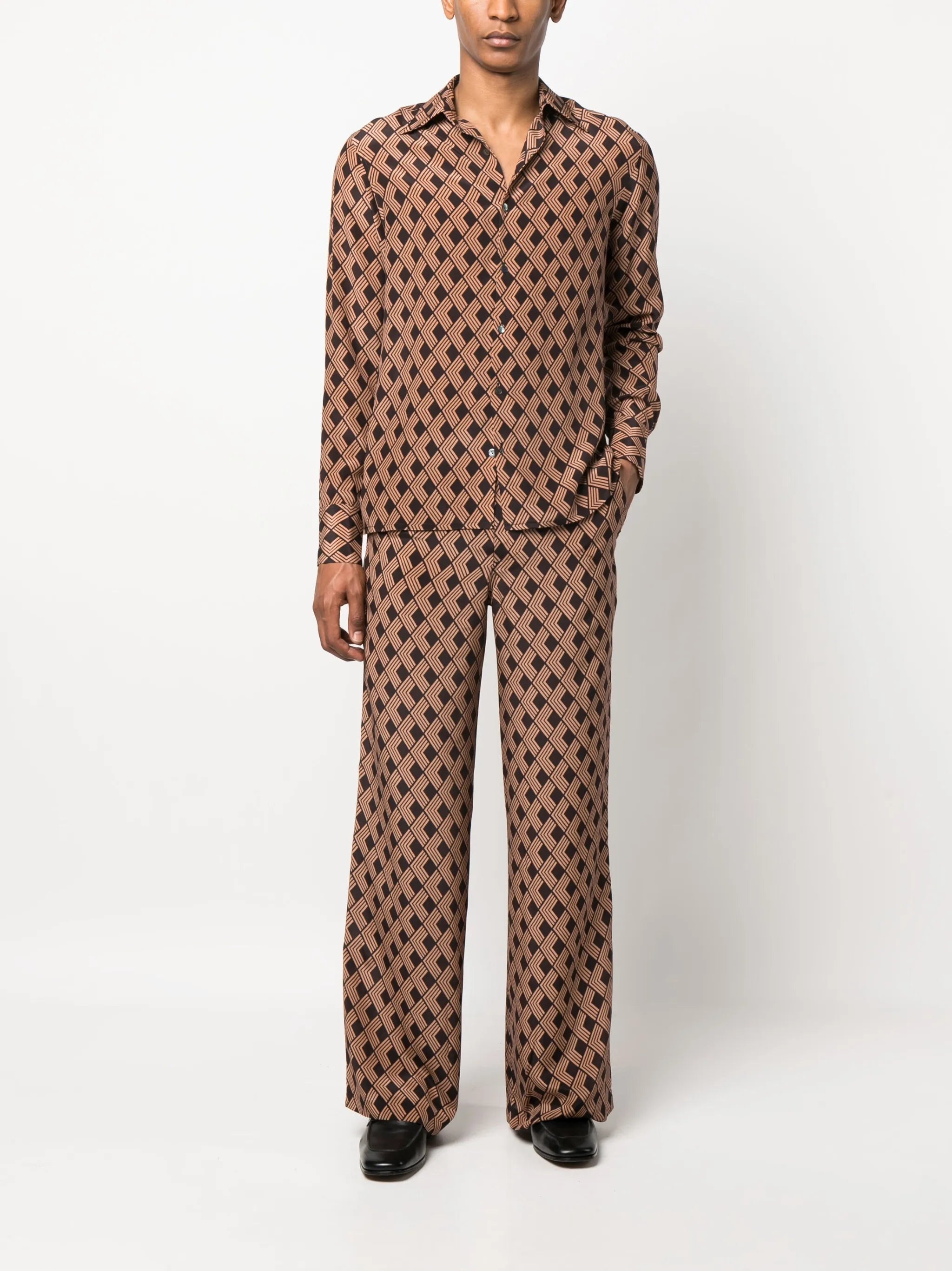 geometric-diamond-print shirt