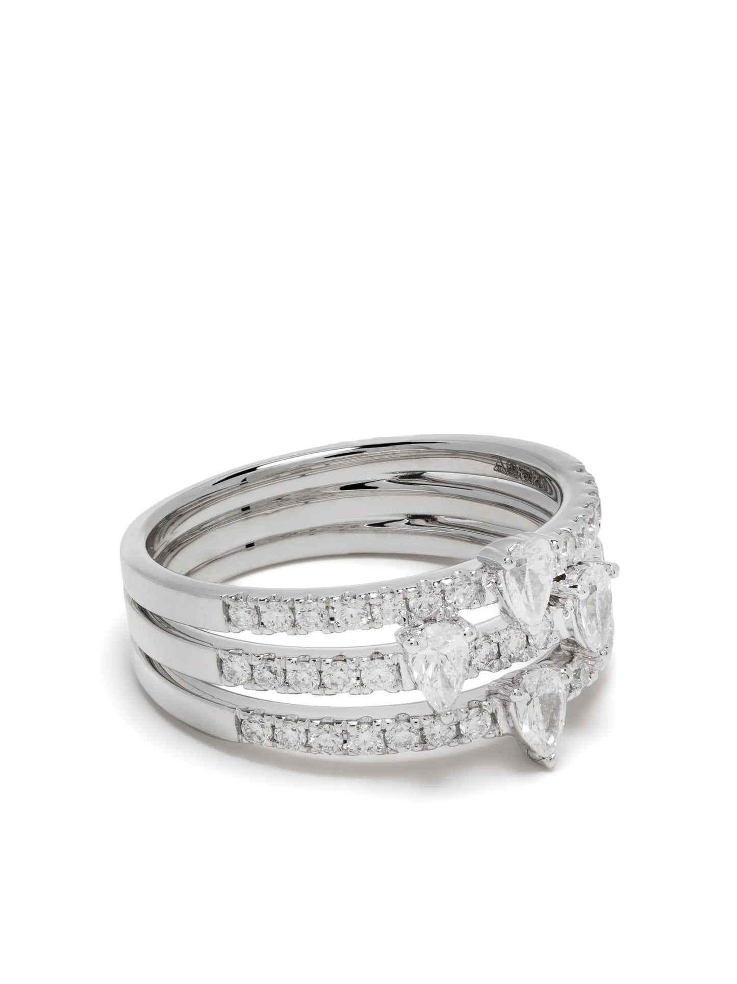 18kt white gold diamond ring